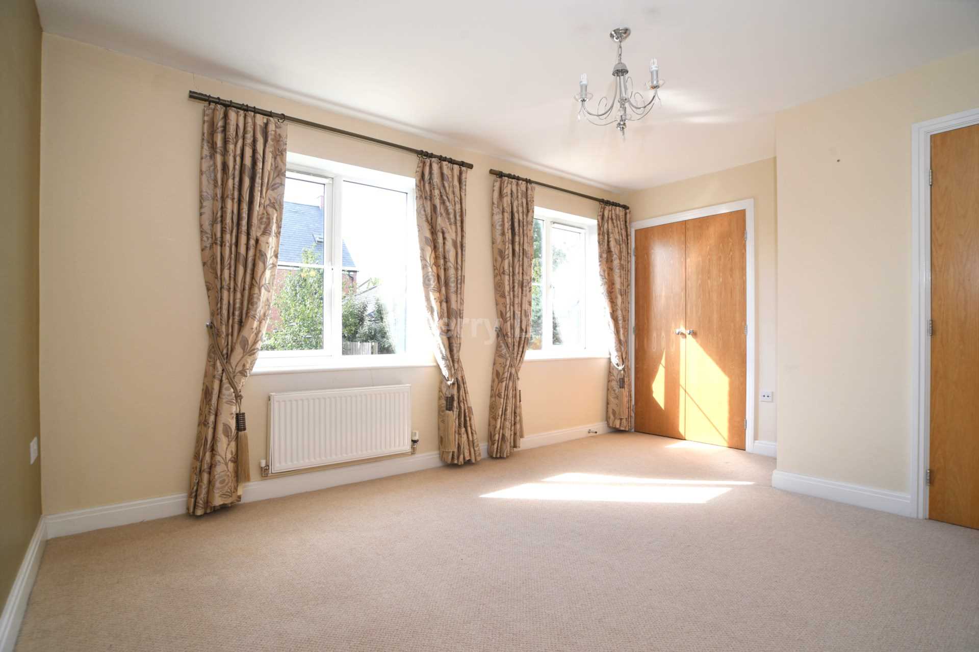 5 bed town house to rent in Saffron Close, Banbury, OX16  - Property Image 9