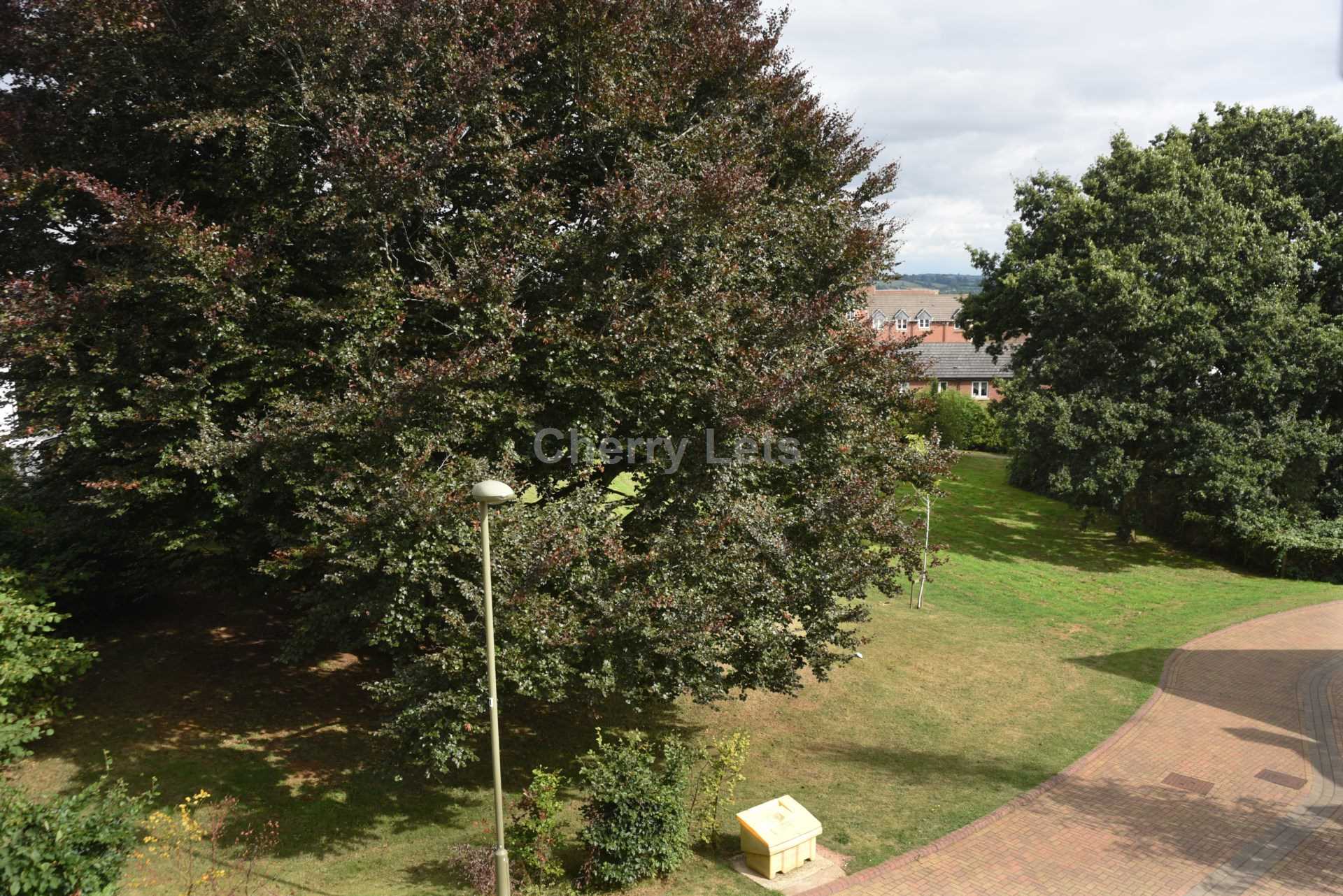 5 bed town house to rent in Saffron Close, Banbury, OX16 15