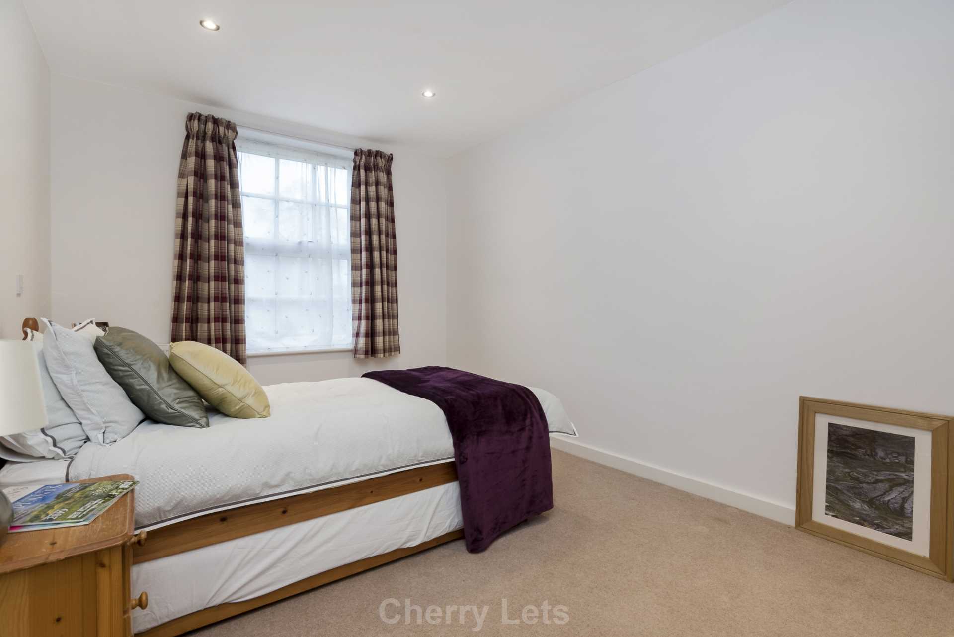 2 bed flat to rent in Astrop Grange, Banbury  - Property Image 9