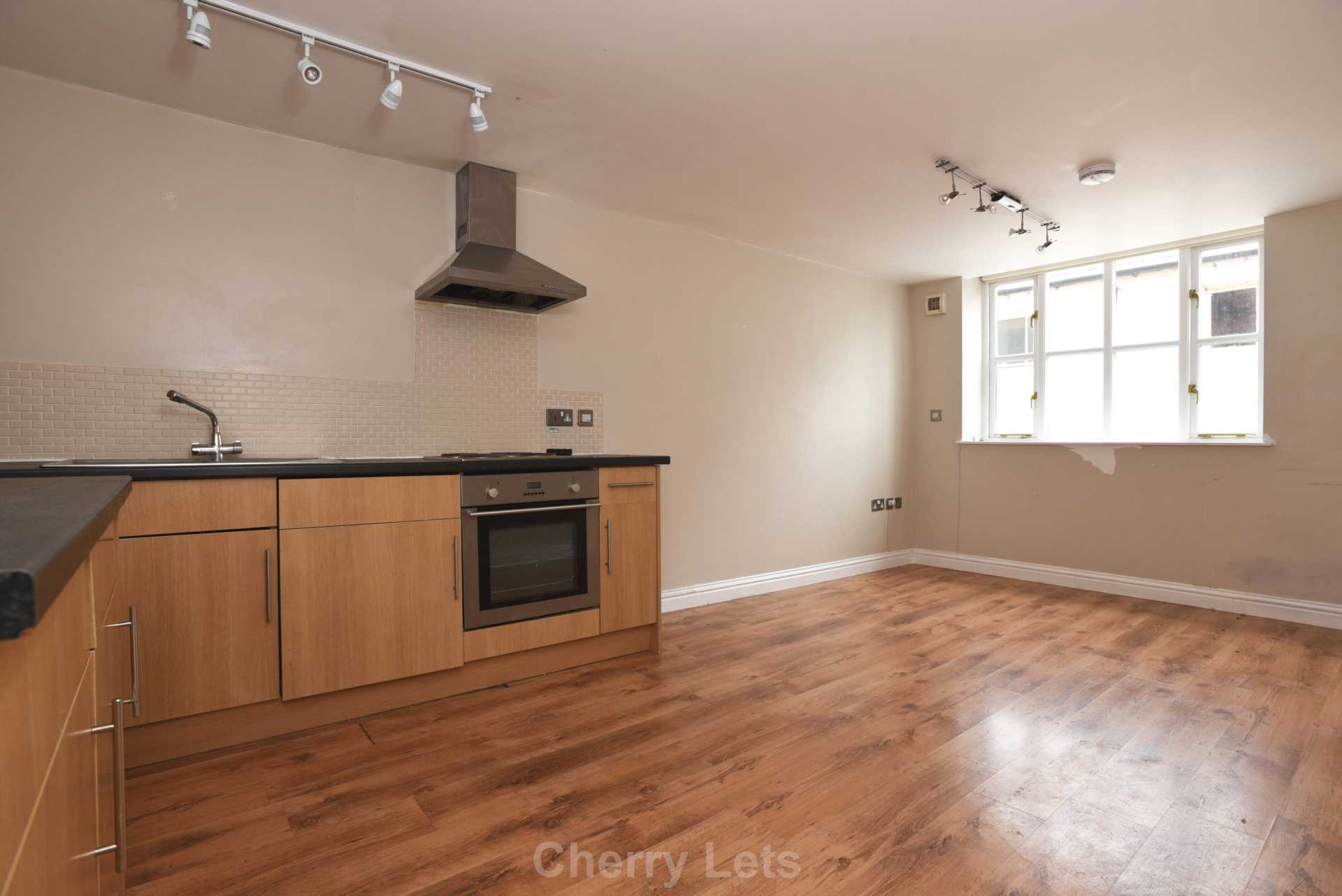 2 bed flat to rent in Church Lane, Banbury  - Property Image 1