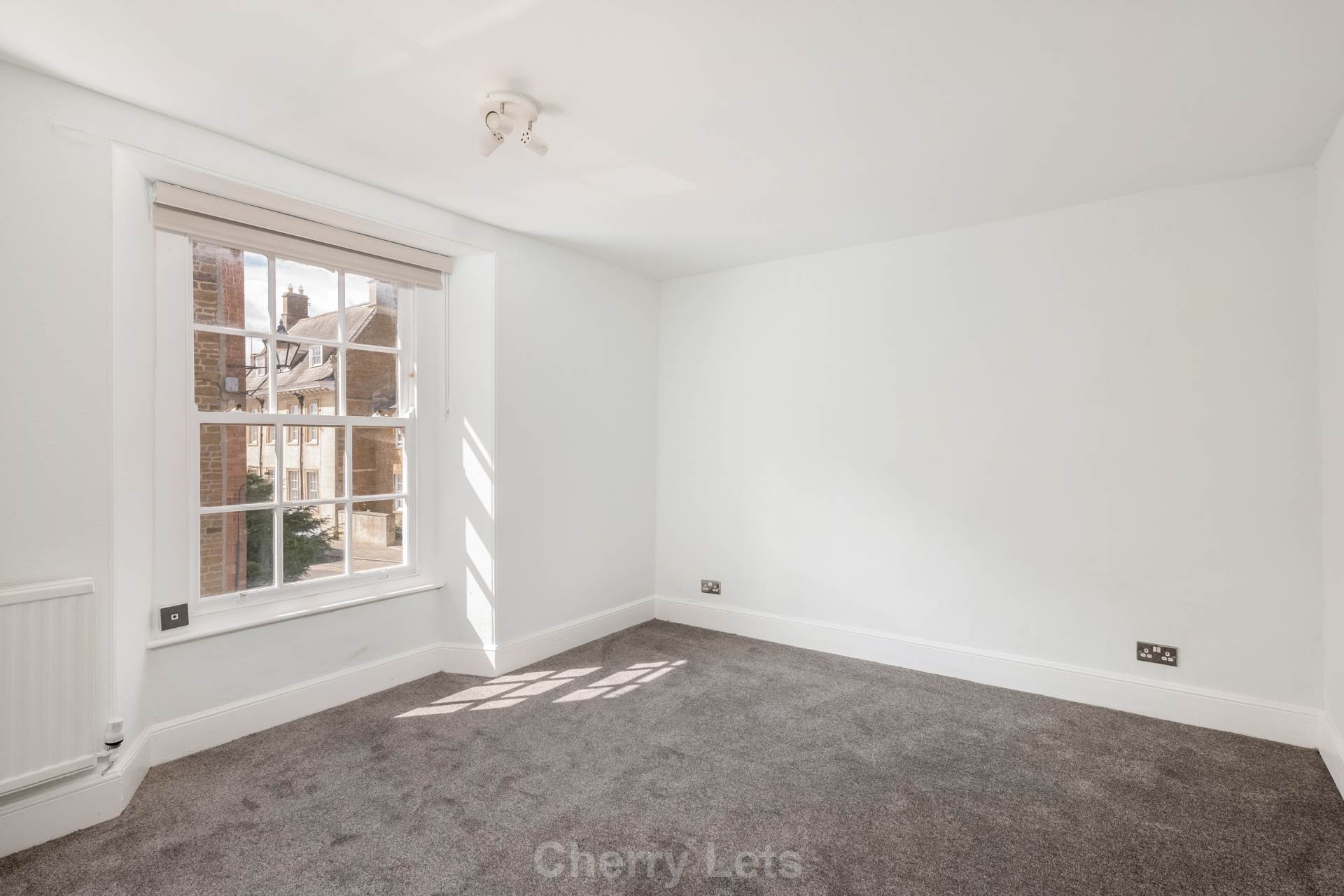 3 bed cottage to rent in Bull Ring, Banbury  - Property Image 9