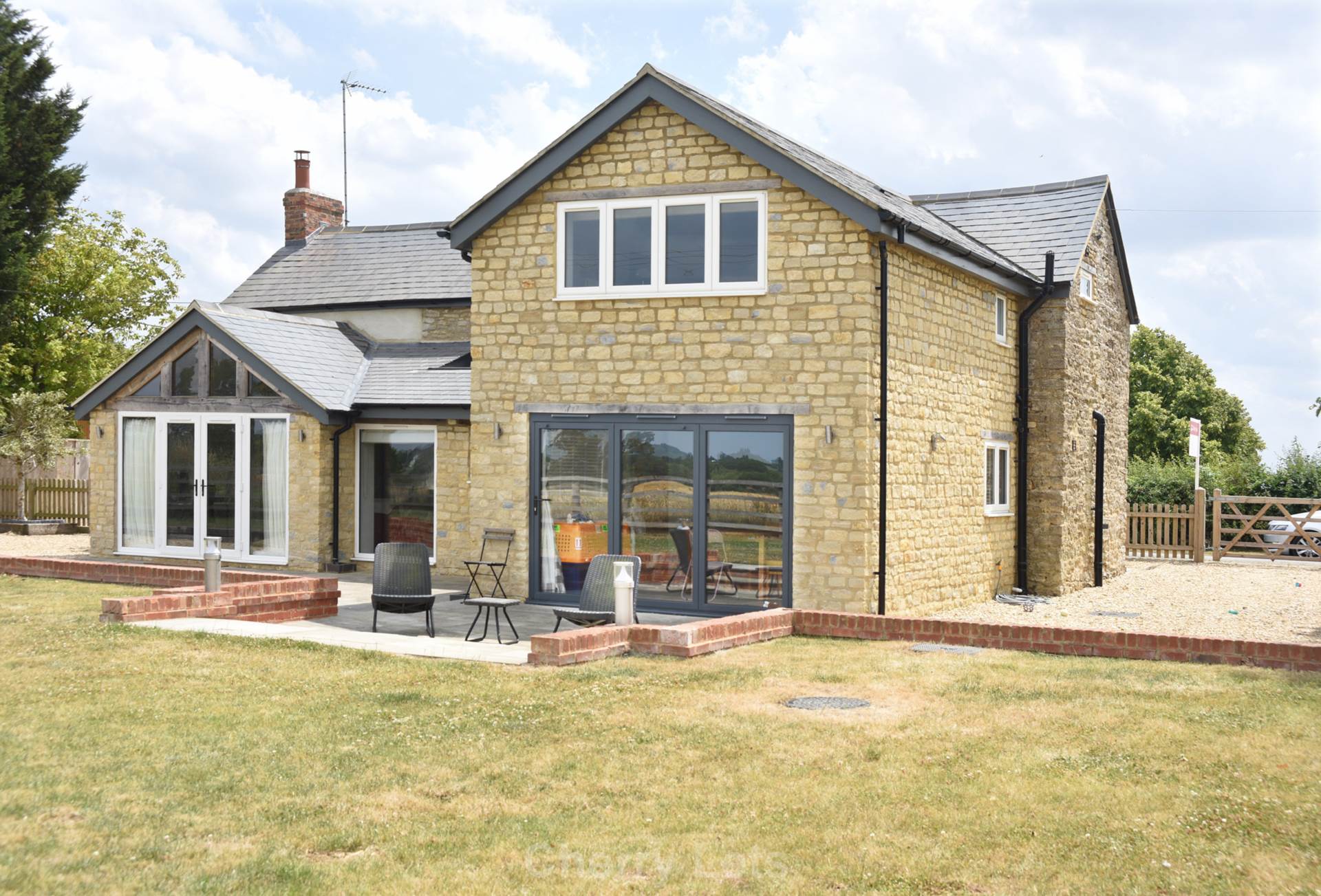 4 bed detached house to rent in Radstone, NN13 1