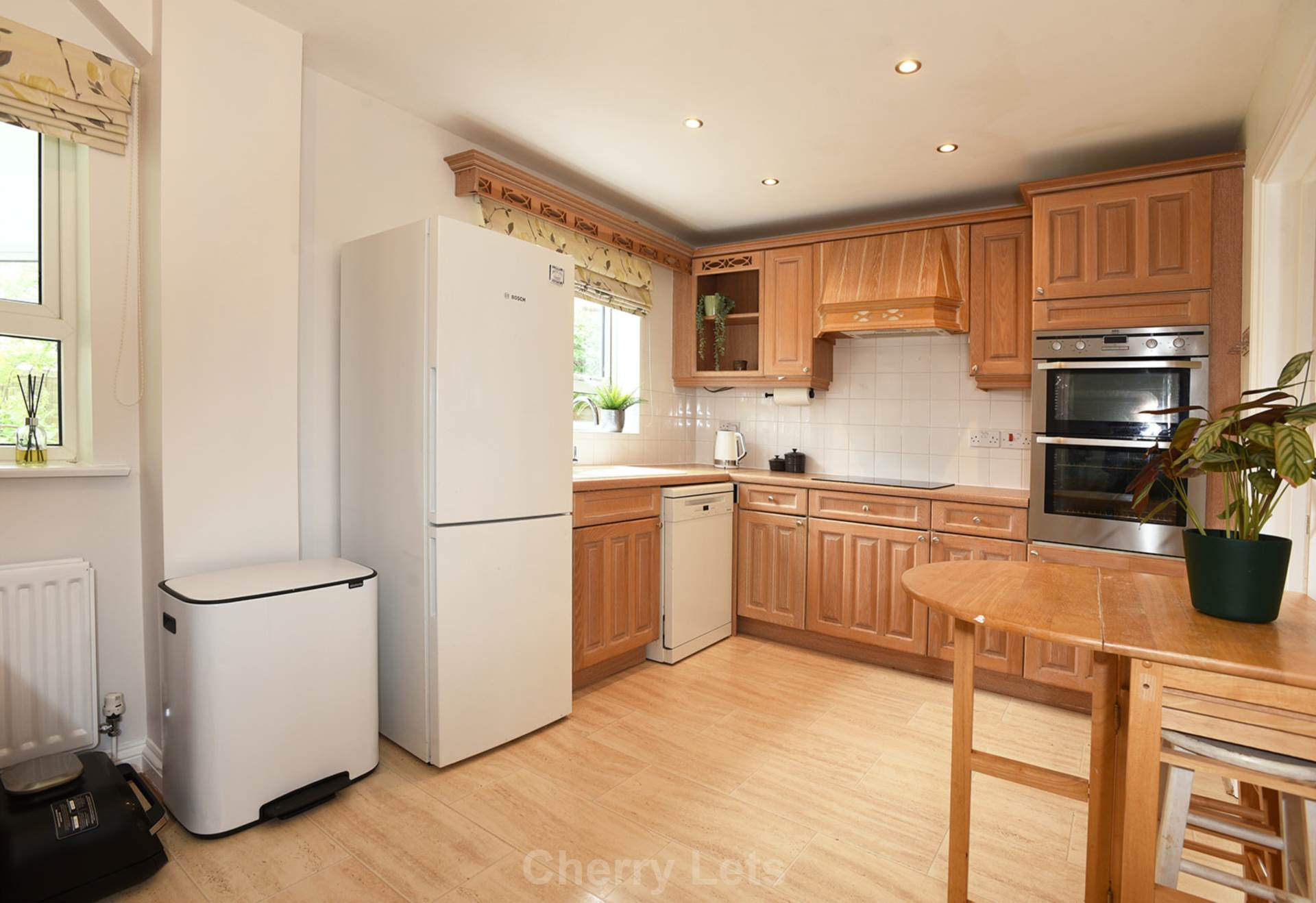 4 bed detached house to rent in Gaveston Gardens, Banbury  - Property Image 6