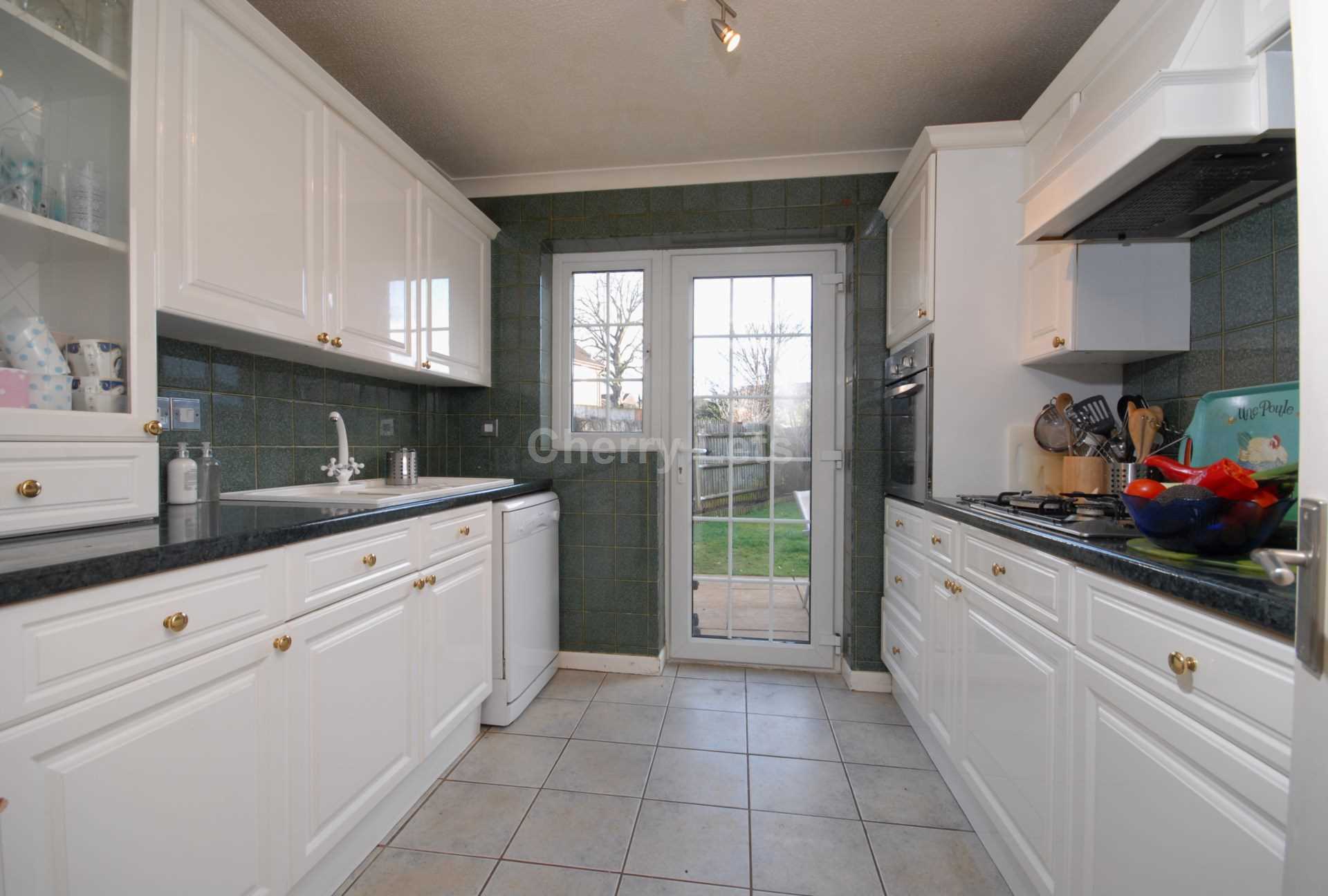 3 bed detached house to rent in Hereford Way, Banbury  - Property Image 2
