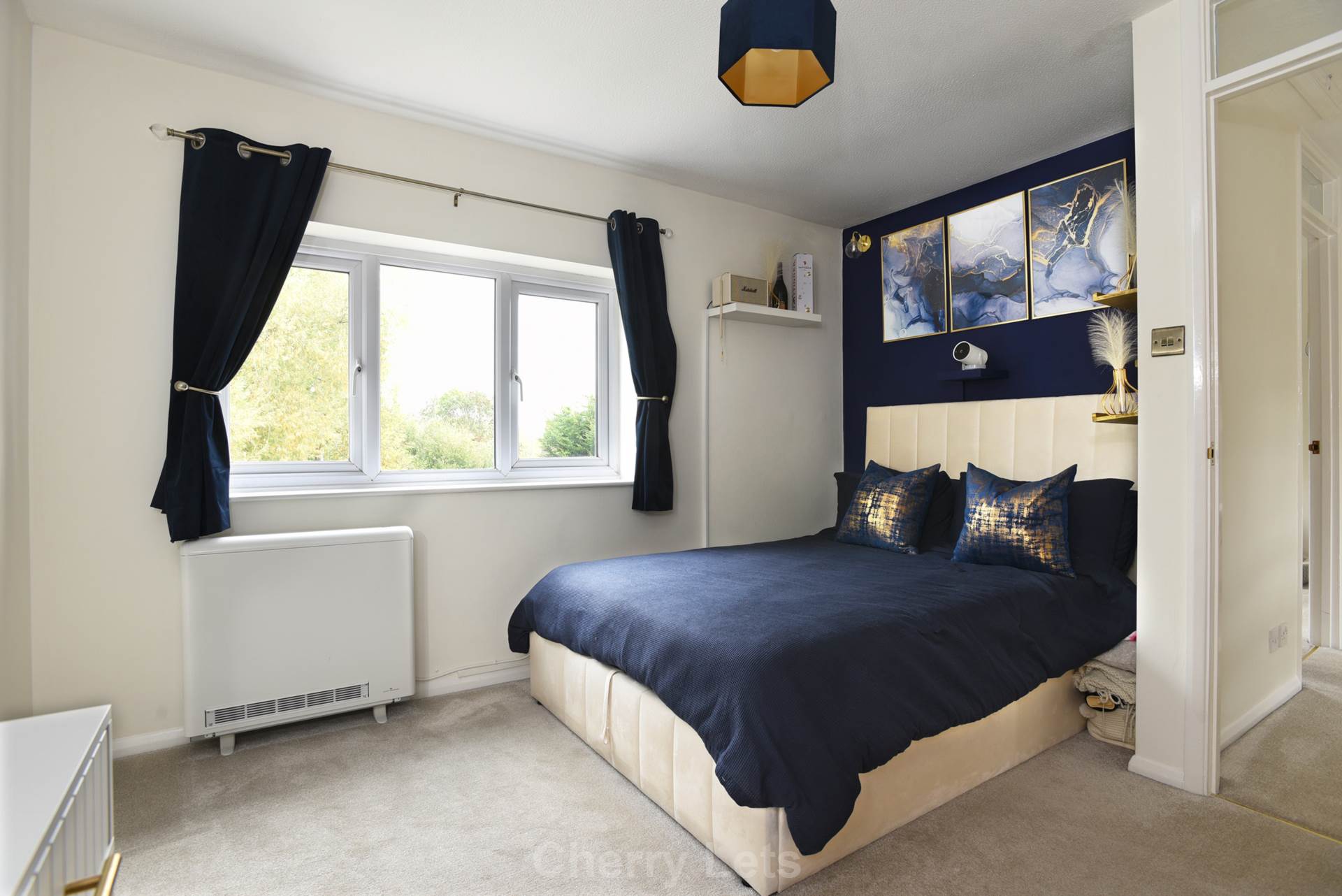 2 bed terraced house to rent in The Camellias, Banbury, OX16 7