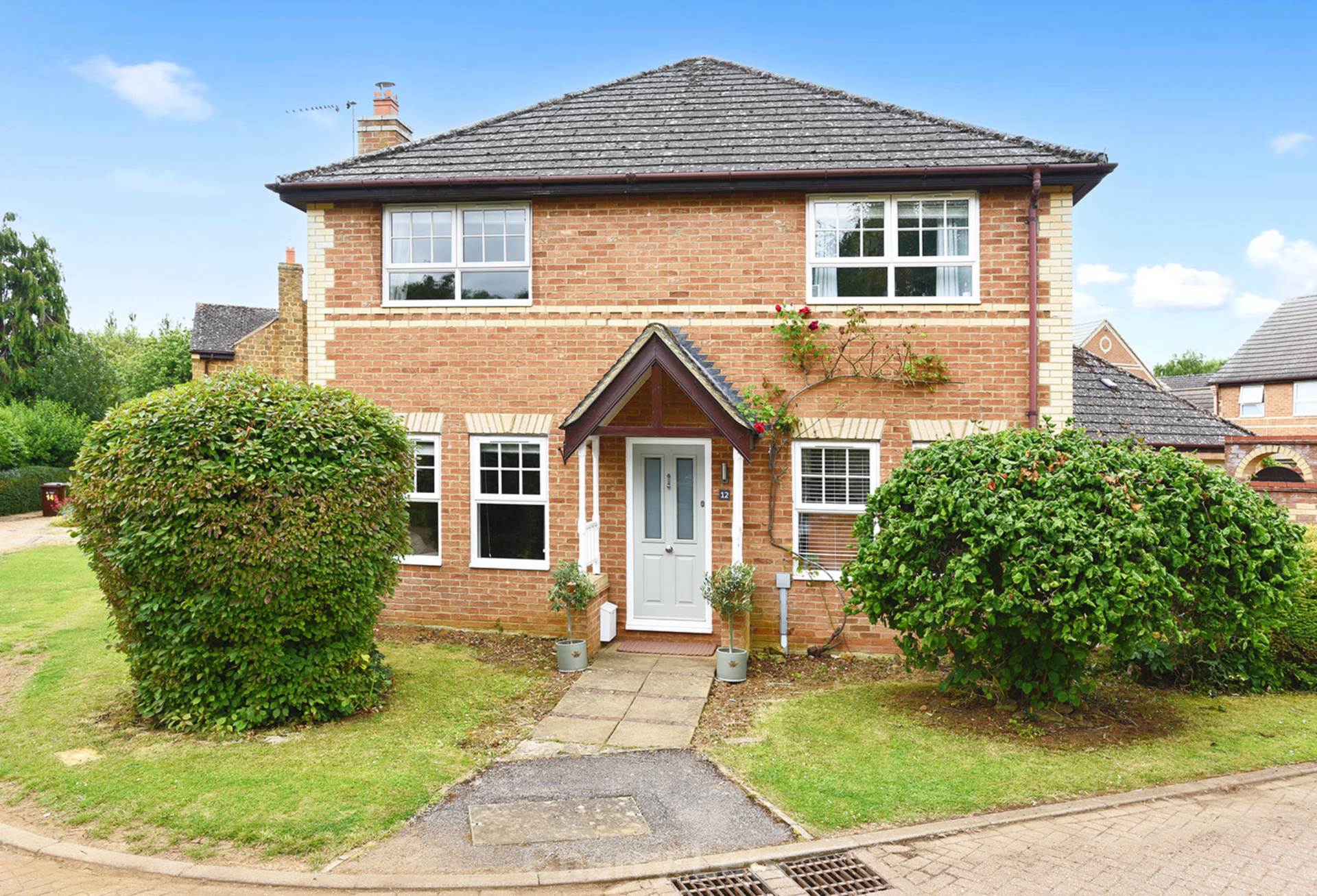 4 bed detached house to rent in Gaveston Gardens, Banbury  - Property Image 17