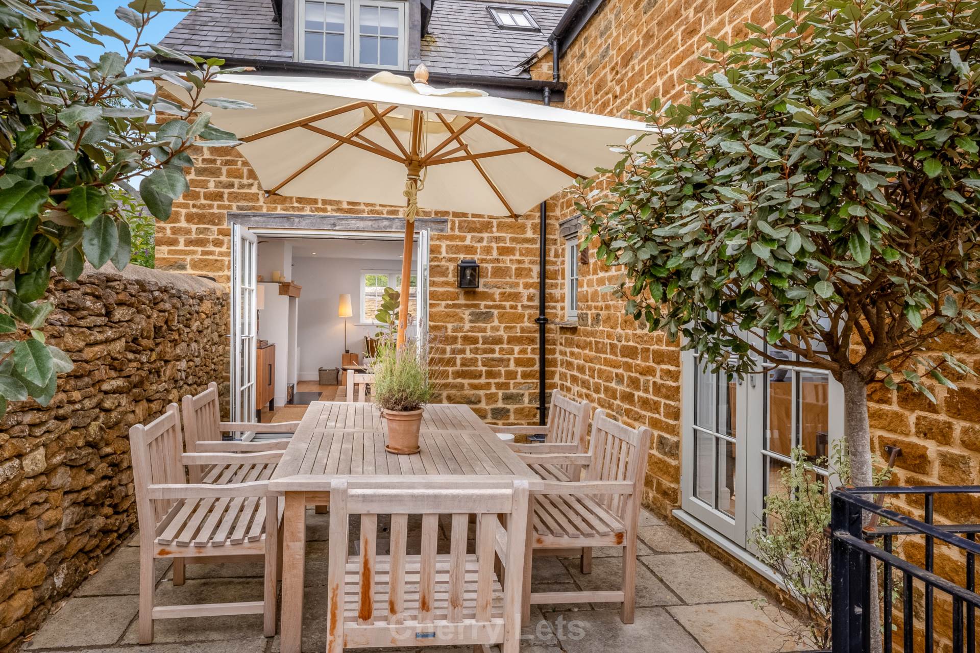 4 bed detached house to rent in Tays Gateway, Deddington, OX15 18