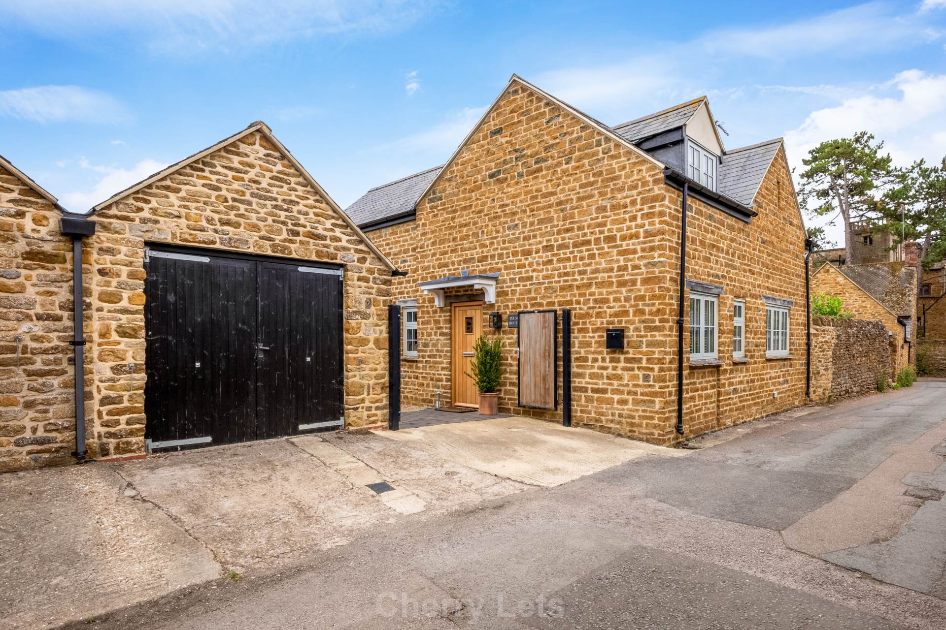 4 bed detached house to rent in Tays Gateway, Deddington, OX15 21