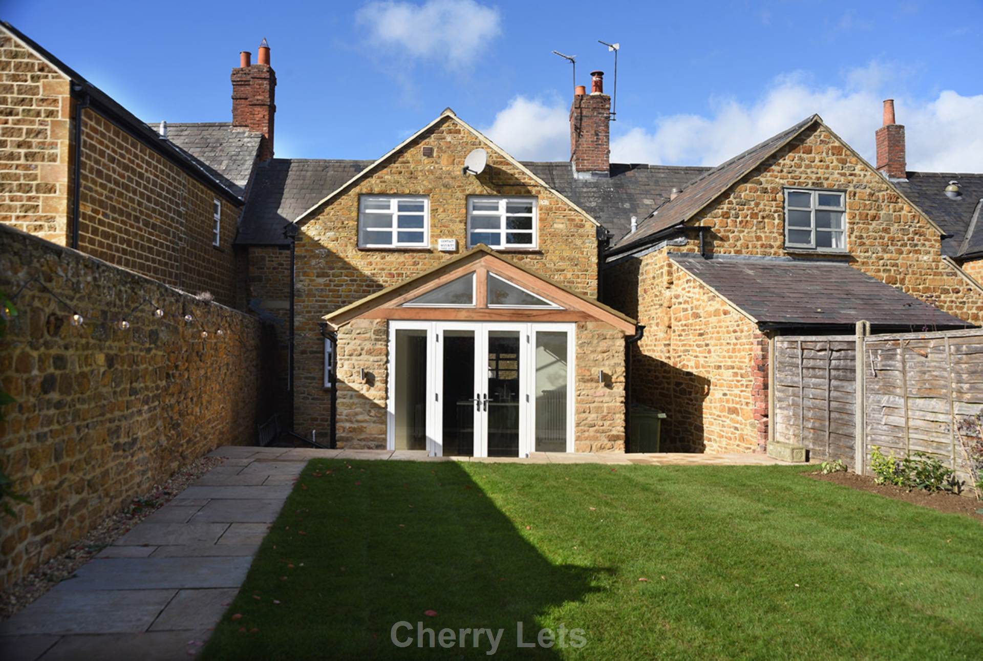3 bed cottage to rent in St Thomas Street, Banbury  - Property Image 13