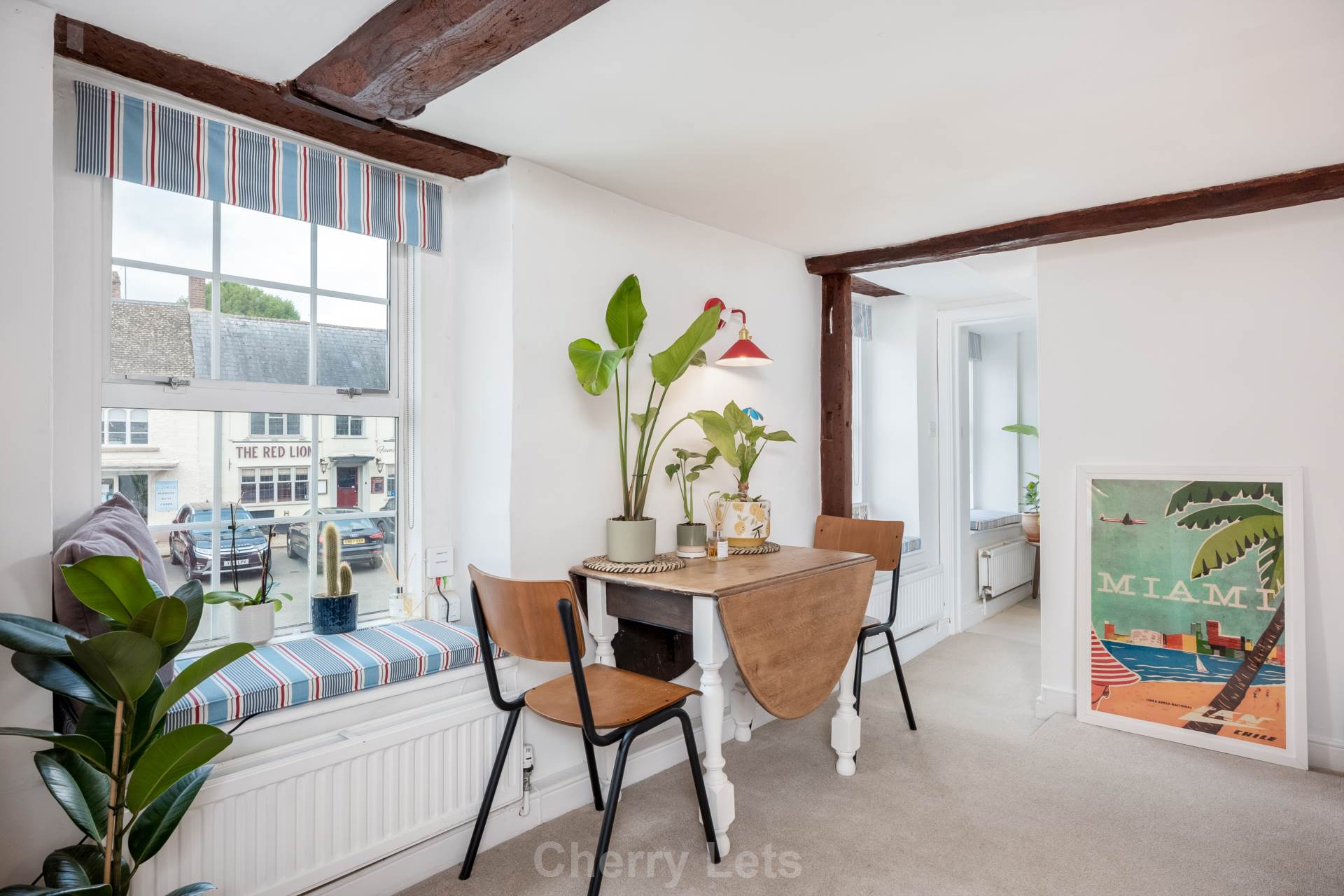 1 bed flat to rent in Market Place, Banbury  - Property Image 2