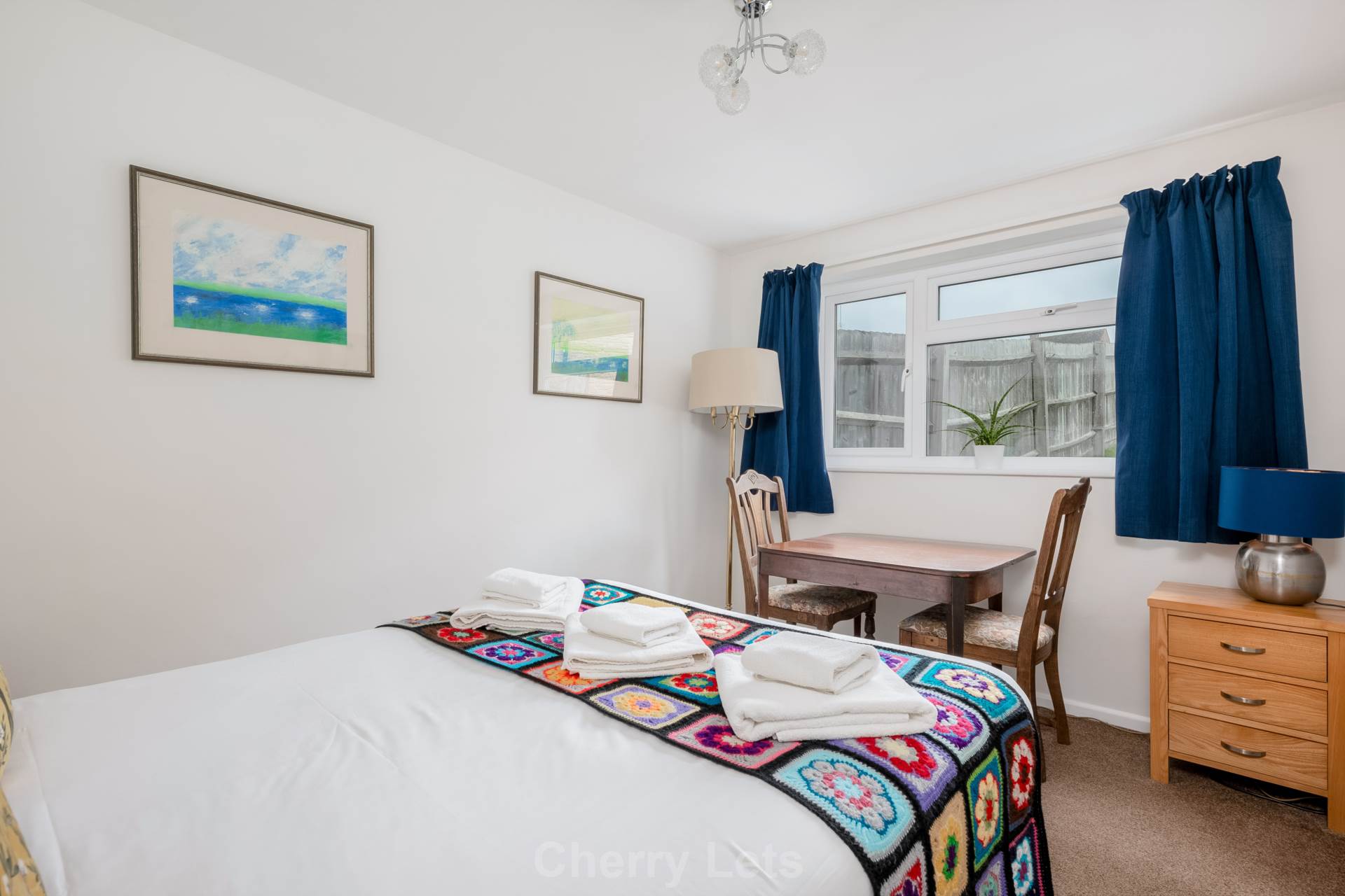 2 bed semi-detached bungalow to rent in Barford St Michael, OX16 9