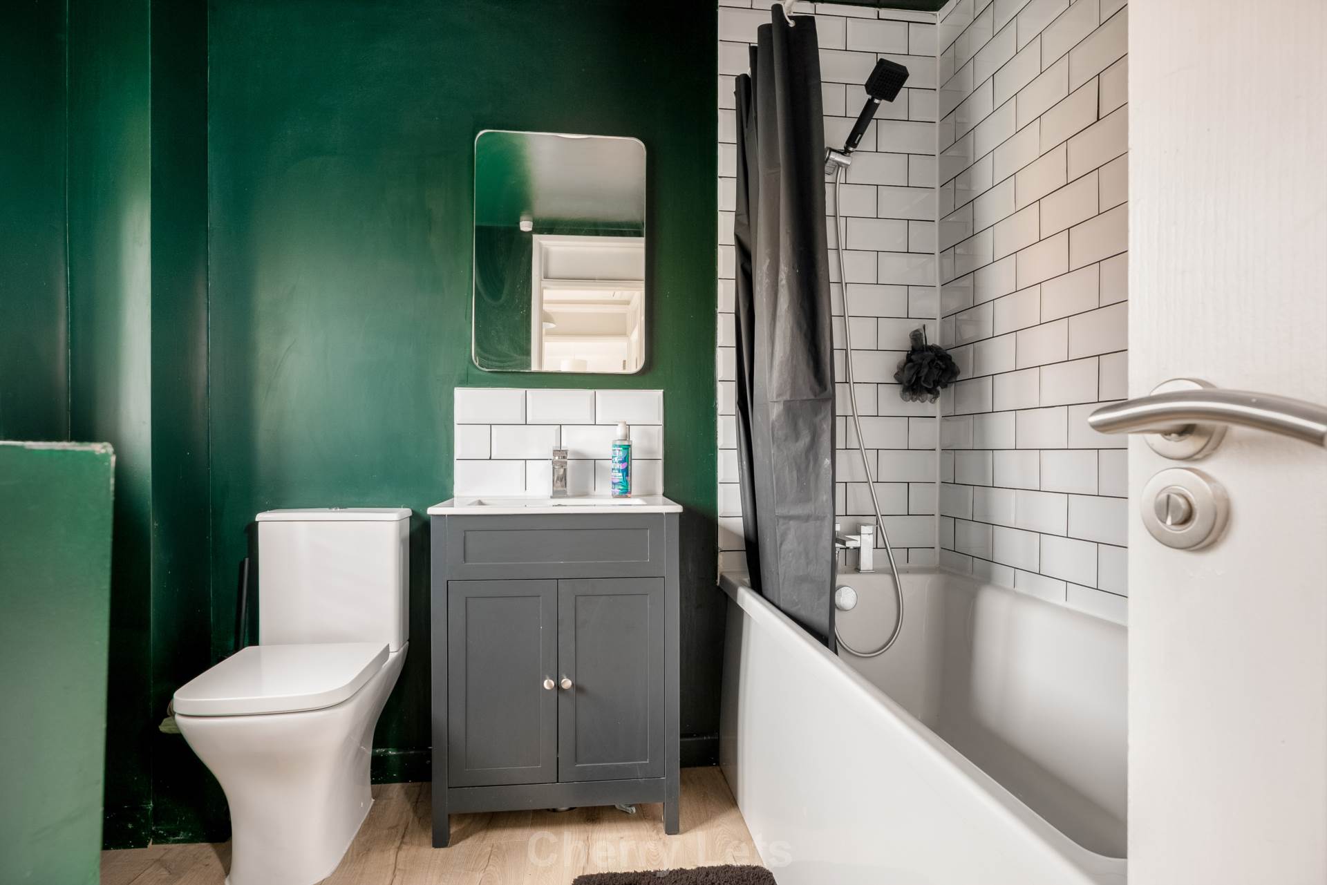 3 bed terraced house to rent in Farnborough, OX17 10