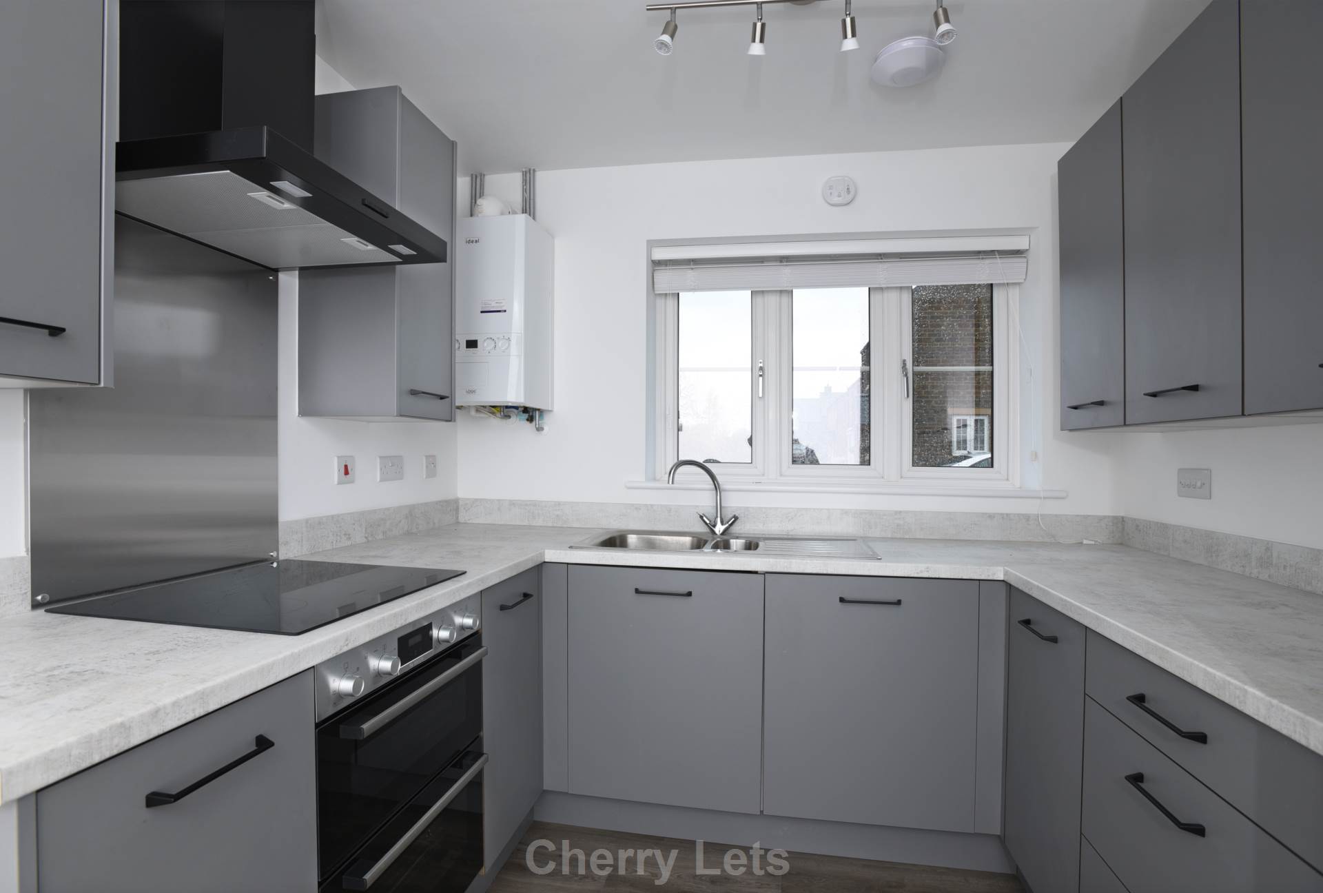 3 bed end of terrace house to rent in Hobart Way, Deddington, OX15 3