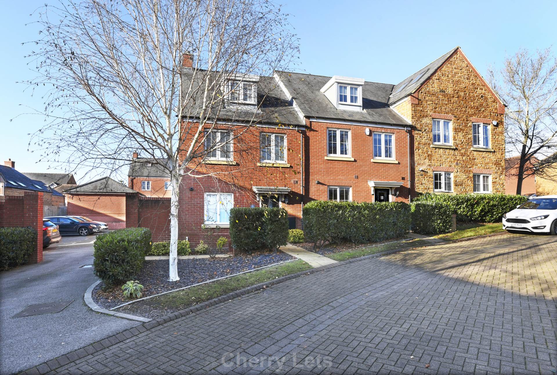 5 bed town house to rent in Saffron Close, Banbury, OX16  - Property Image 16