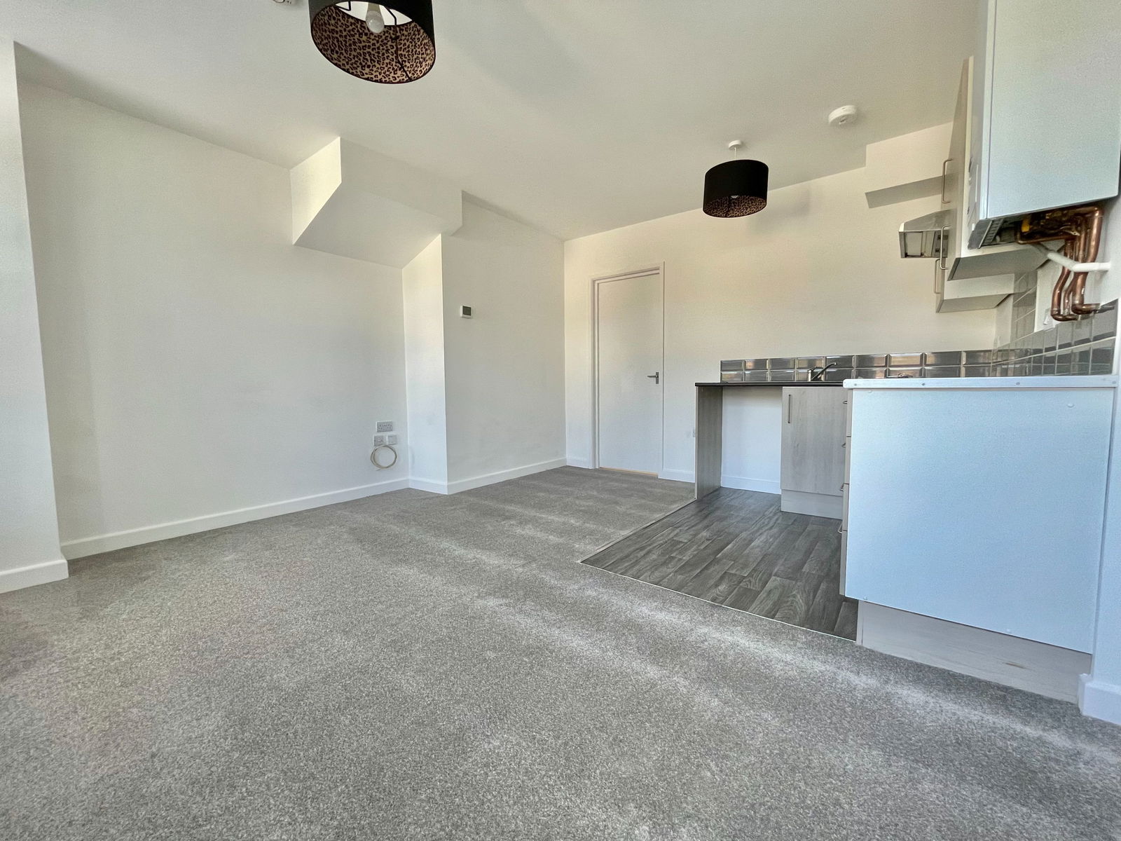 1 bed apartment to rent in Murston Road, Sittingbourne, ME10 3LB  - Property Image 4