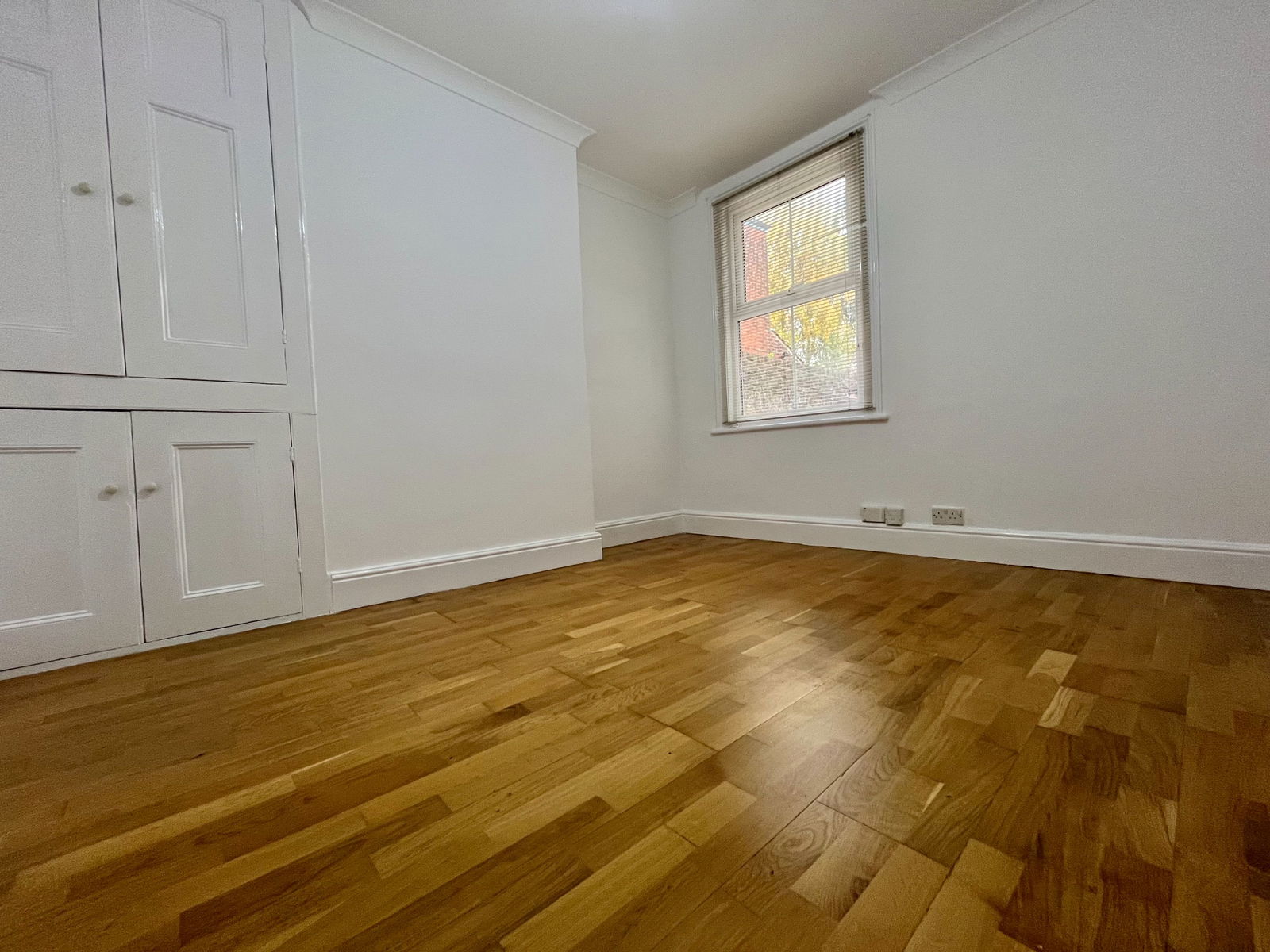 3 bed end of terrace house to rent in Park Road, Sittingbourne, ME10 1ES 3