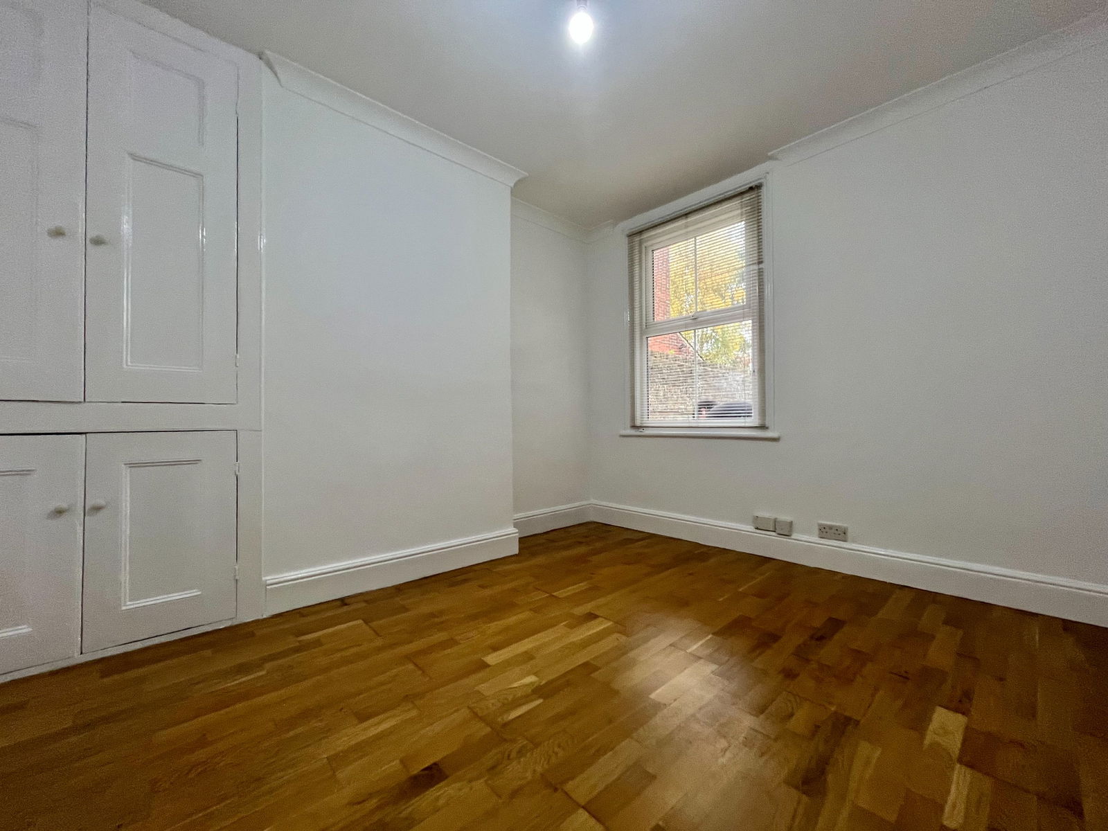 3 bed end of terrace house to rent in Park Road, Sittingbourne, ME10 1ES  - Property Image 3