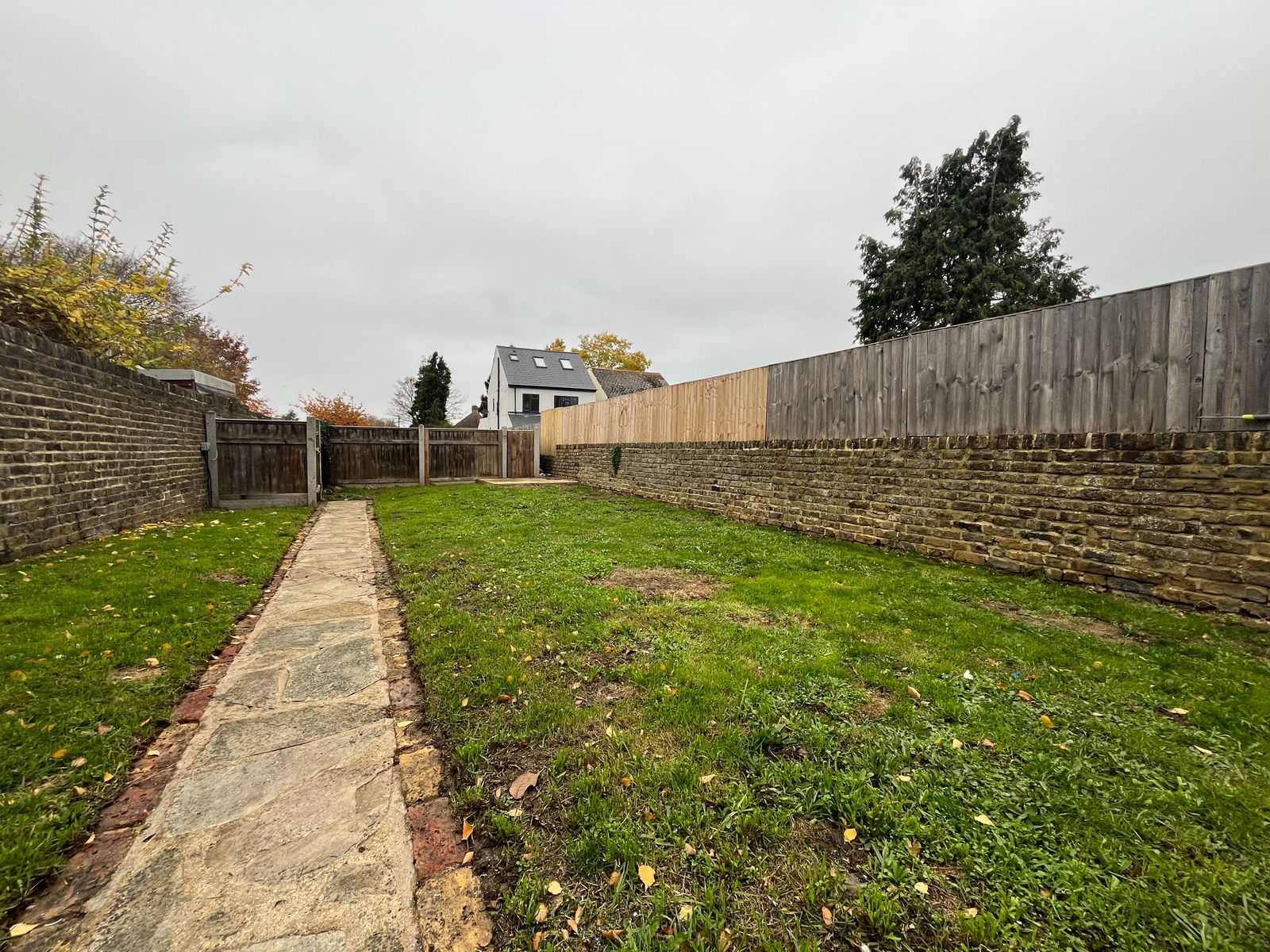 3 bed end of terrace house to rent in Park Road, Sittingbourne, ME10 1ES 13