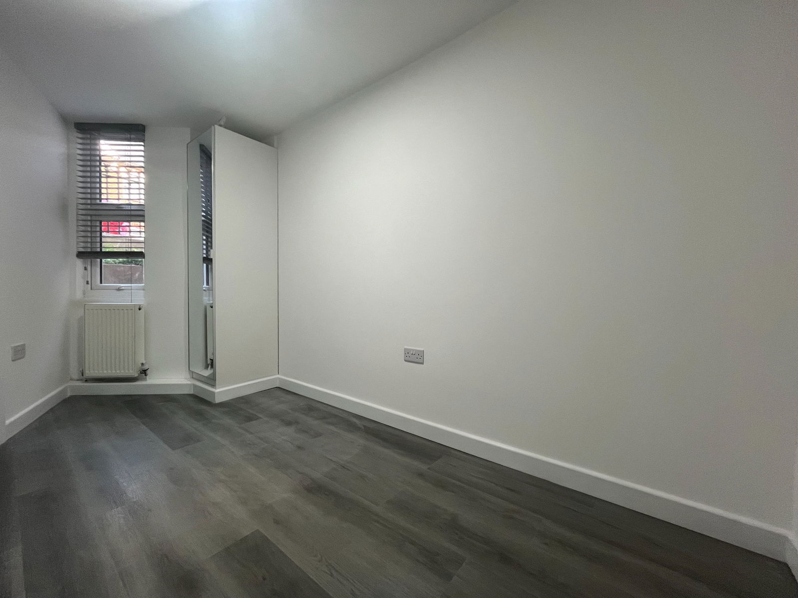 2 bed flat to rent in Darnley Street, Gravesend, DA11 0PJ 5