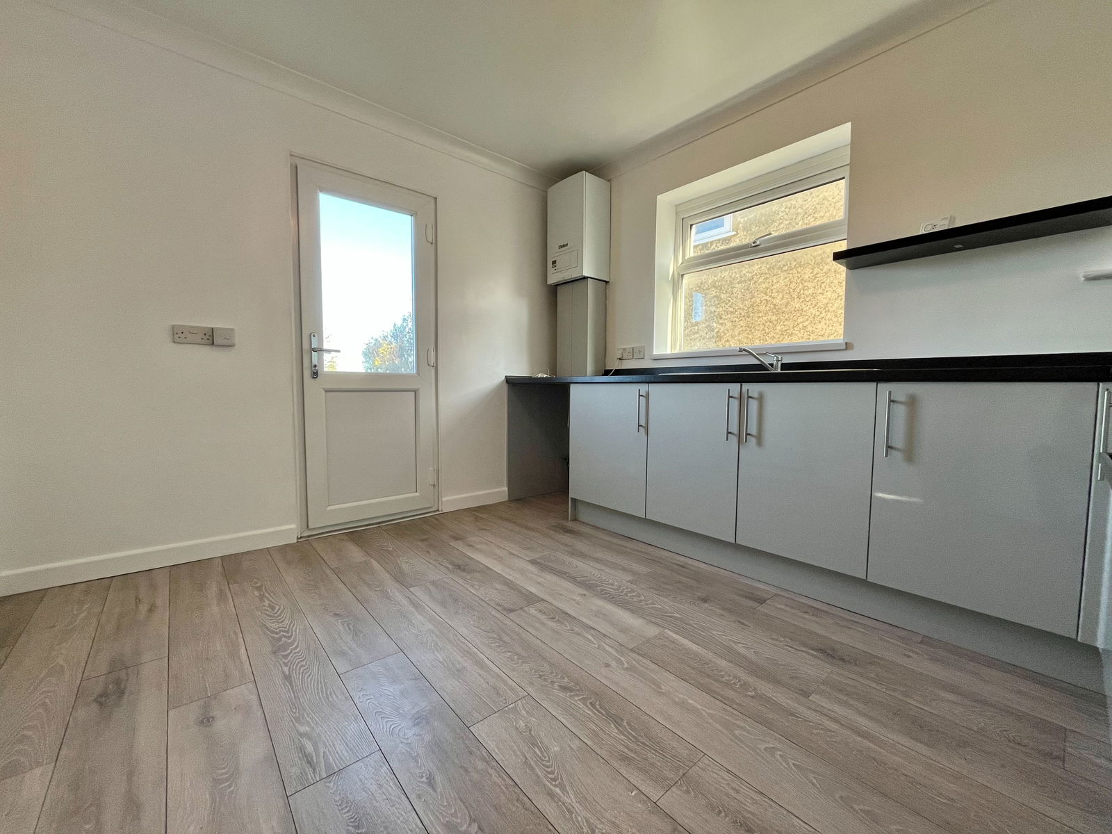 3 bed semi-detached house to rent in Cedar Road, Rochester, ME2 2JR  - Property Image 2