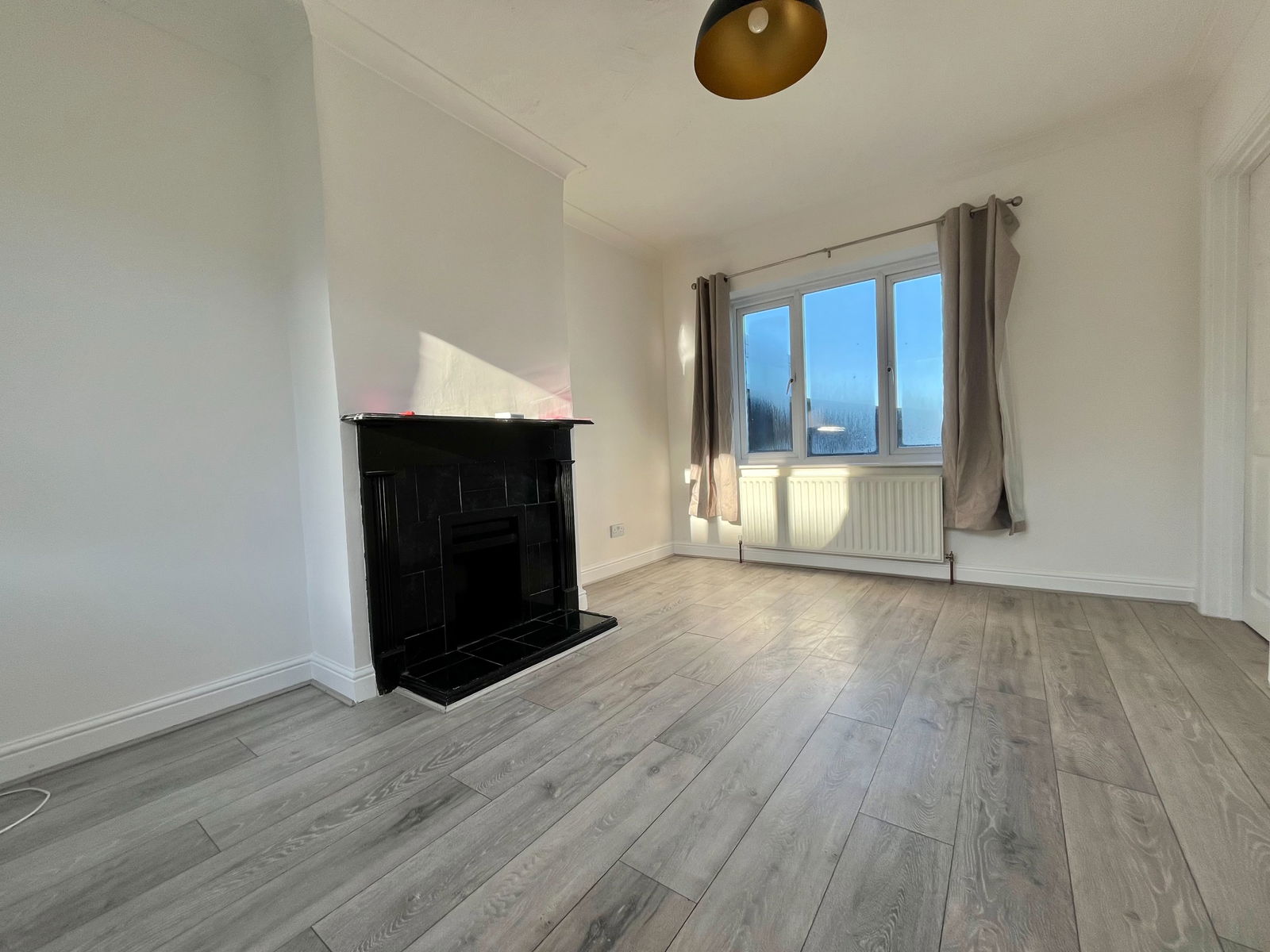 3 bed semi-detached house to rent in Cedar Road, Rochester, ME2 2JR 4