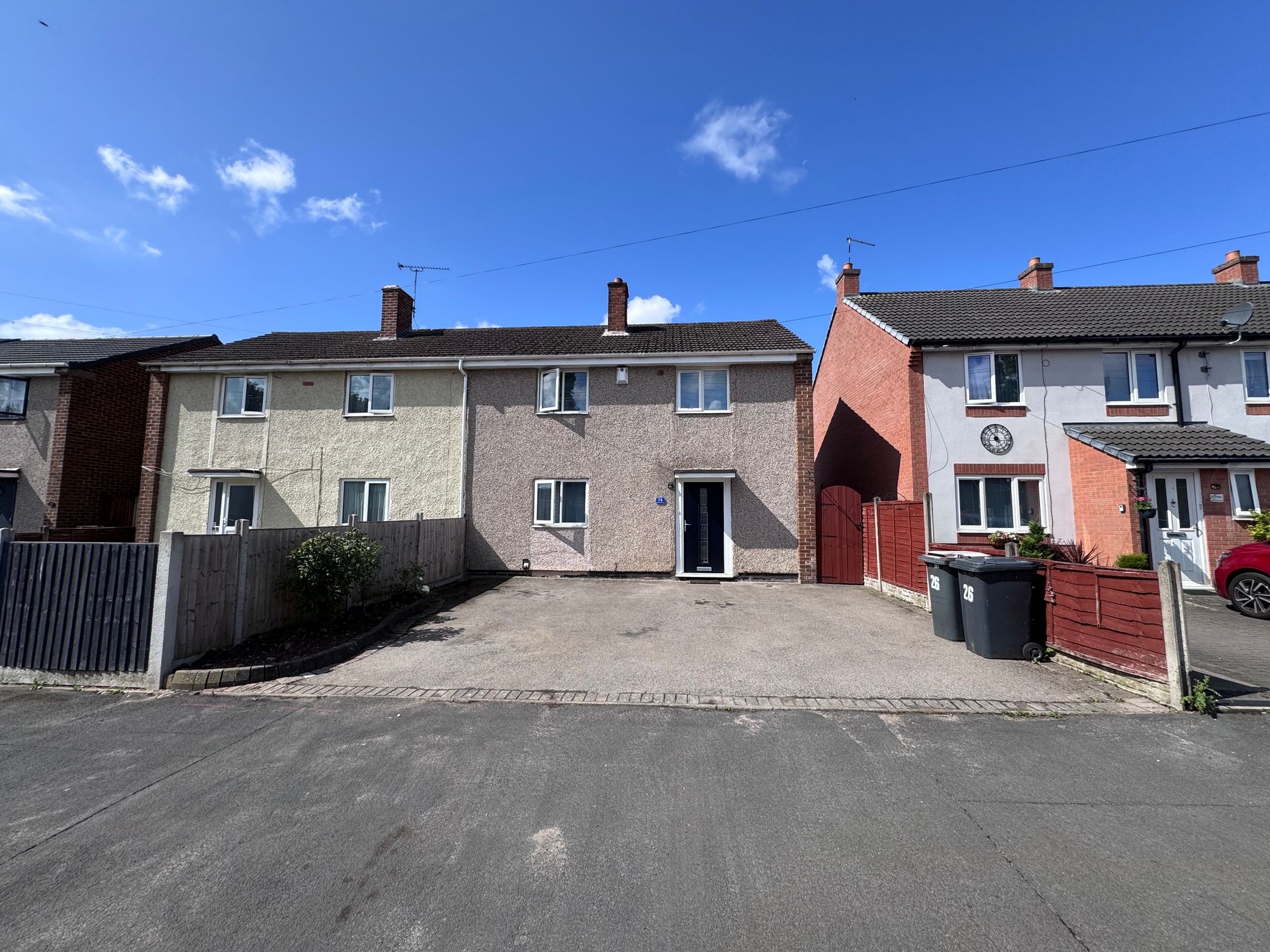 4 bed semi-detached house for sale in Keenan Drive, Bedworth, CV12  - Property Image 1