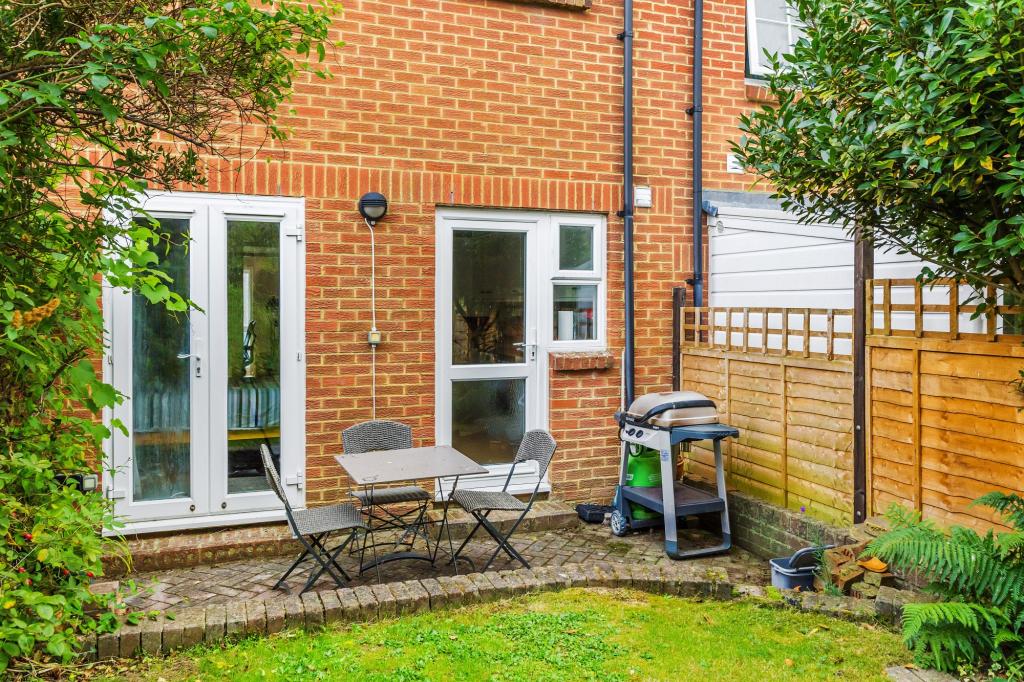 1 bed maisonette to rent in Markham Road,  Dorking, RH5  - Property Image 8