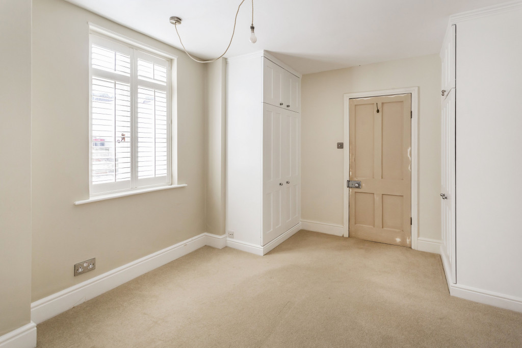 2 bed flat to rent in Merrick Place, 12 Cavendish Road, Redhill, RH1  - Property Image 7