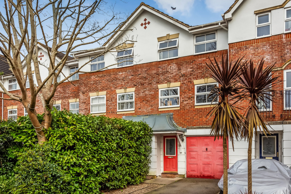 3 bed terraced house for sale in Grosvenor Mews, Prices Lane,, Reigate, RH2 0