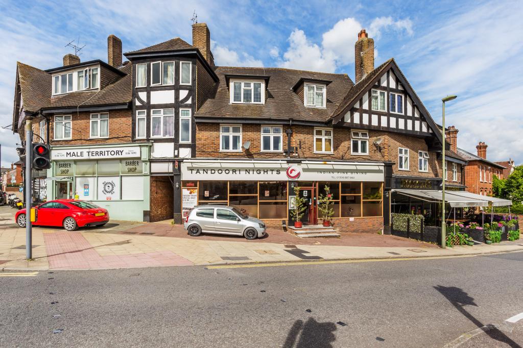 Studio flat to rent in Galsworthy House, 309 High Street, Dorking, RH4  - Property Image 1