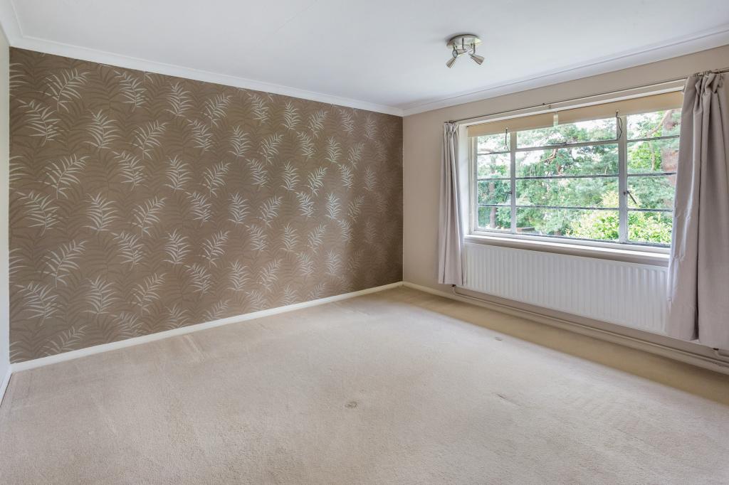 2 bed maisonette for sale in Yorke Gardens,  Reigate, RH2 4