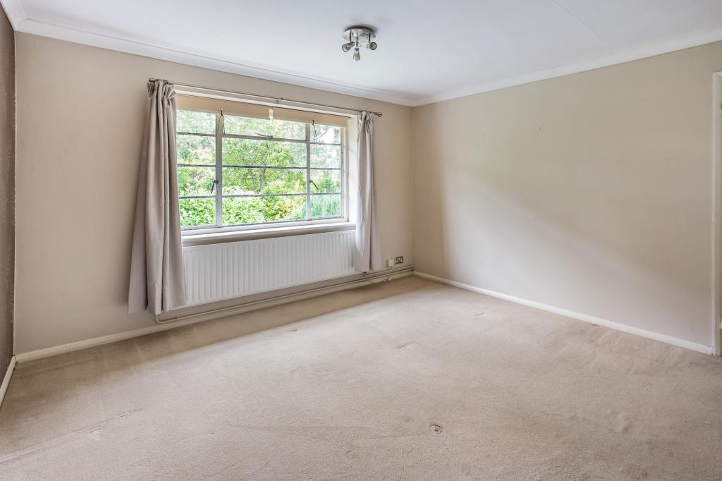 2 bed maisonette for sale in Yorke Gardens,  Reigate, RH2 5