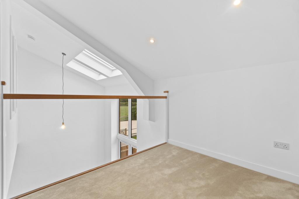 3 bed terraced house for sale in Fox Barn Lower Duxhurst Farm, Reigate Road, Reigate, RH2  - Property Image 11