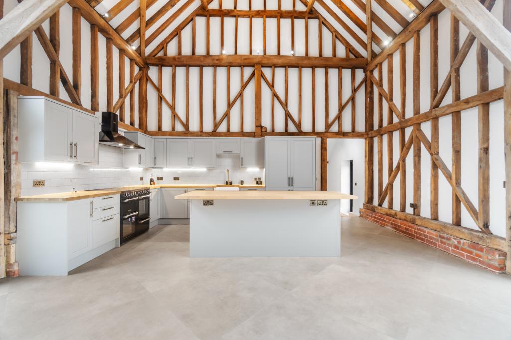 4 bed barn conversion for sale in Williams Barn Lower Duxhurst Farm, Reigate Road, Reigate, RH2  - Property Image 4
