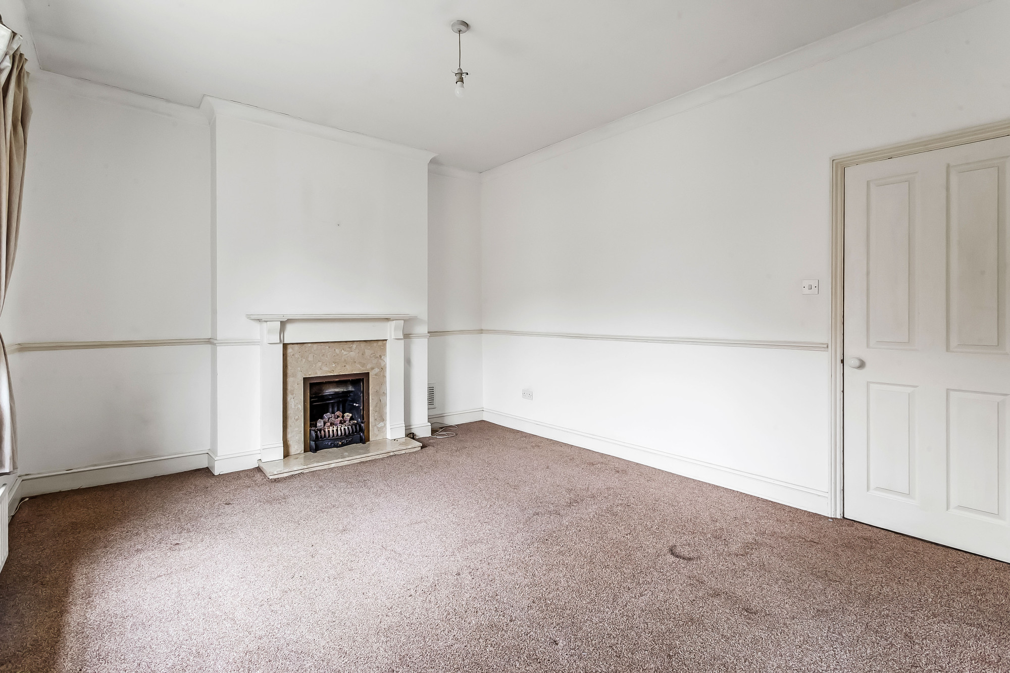 1 bed flat to rent in Sunningdale London Road,  Reigate, RH2 4