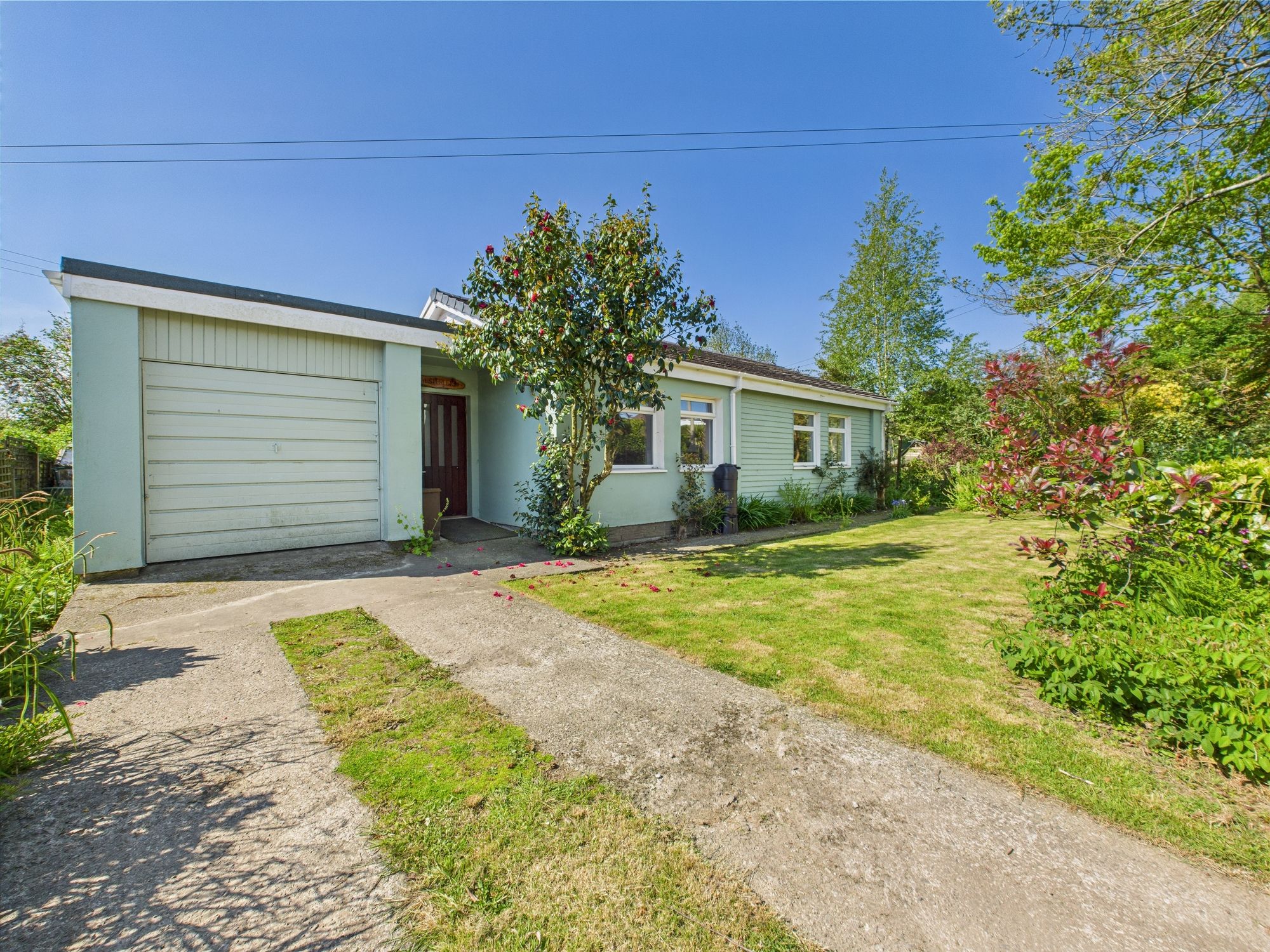 2 bed detached bungalow to rent in Congdons Shop, Launceston - Property Image 1