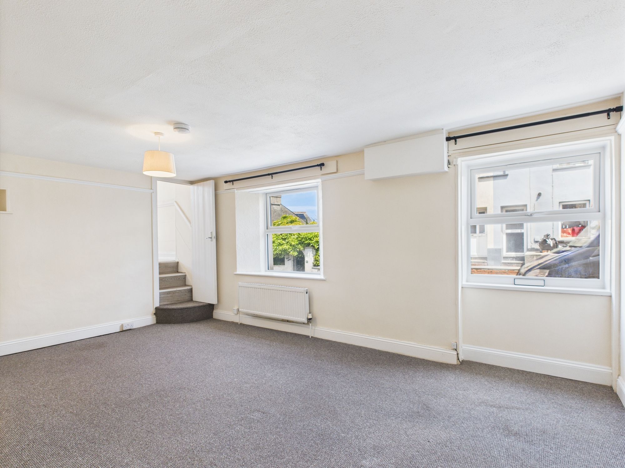 2 bed flat to rent in St. Thomas Road, Launceston  - Property Image 2