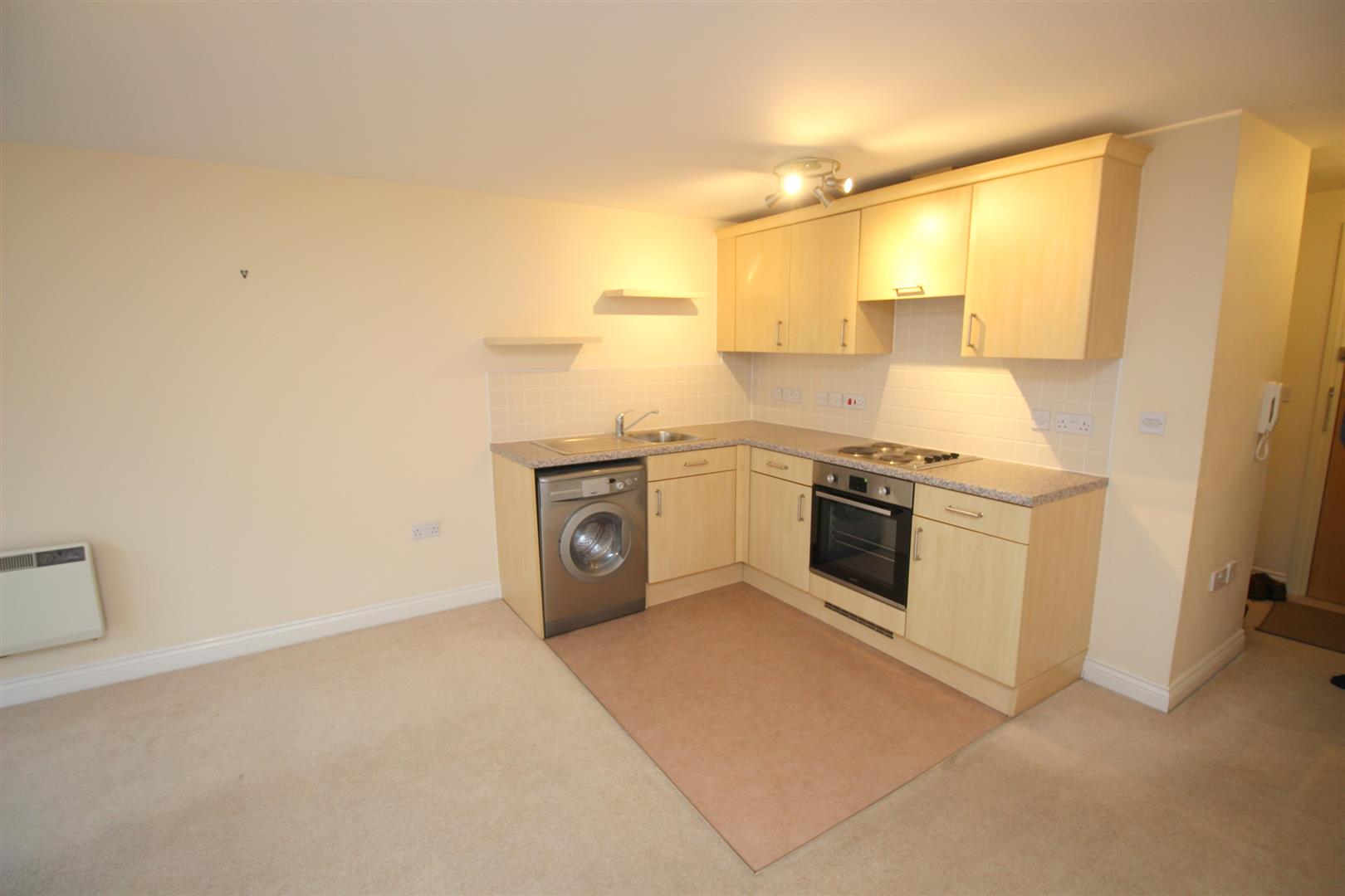 Studio flat to rent in Marcus House, Exeter  - Property Image 3