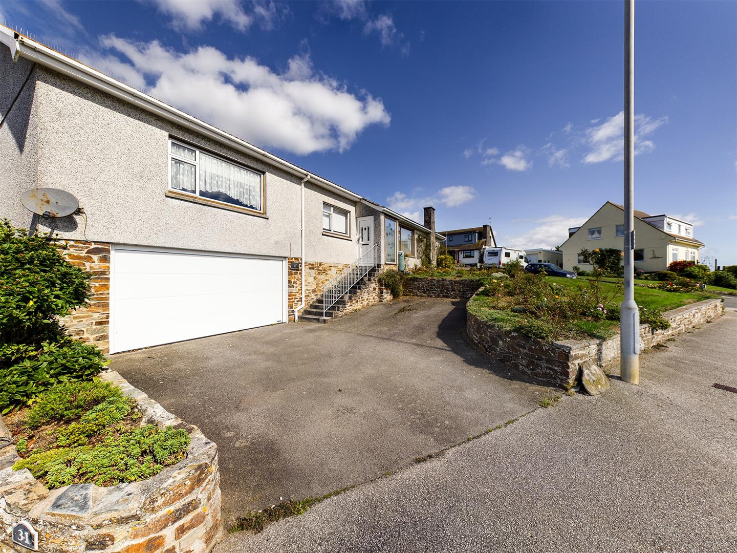 5 bed detached bungalow to rent in Perhaver Park, St. Austell  - Property Image 1