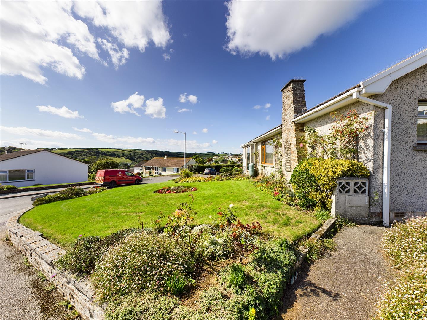 5 bed detached bungalow to rent in Perhaver Park, St. Austell  - Property Image 2