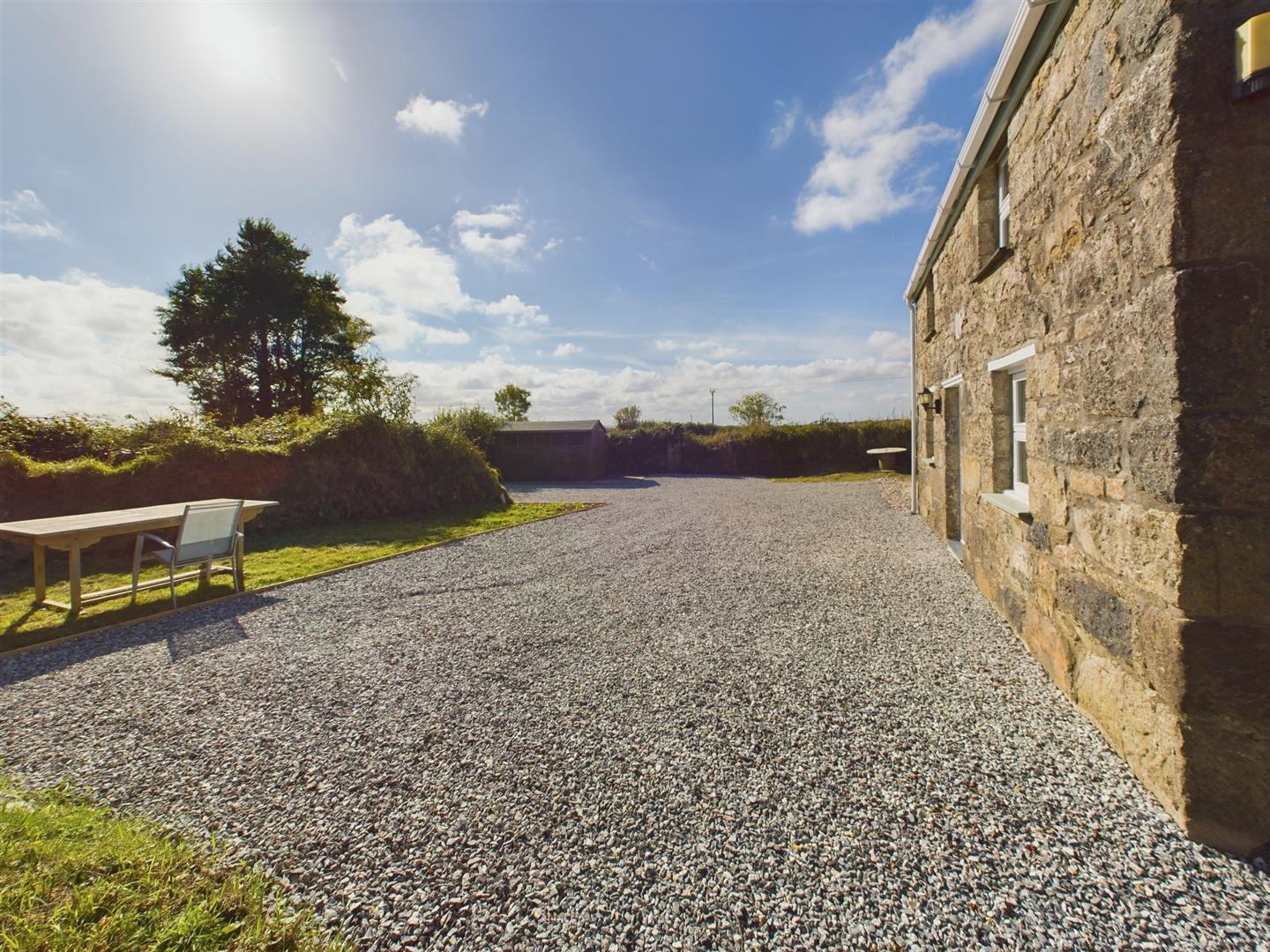 1 bed detached house to rent in Newquay Road, St Columb  - Property Image 8