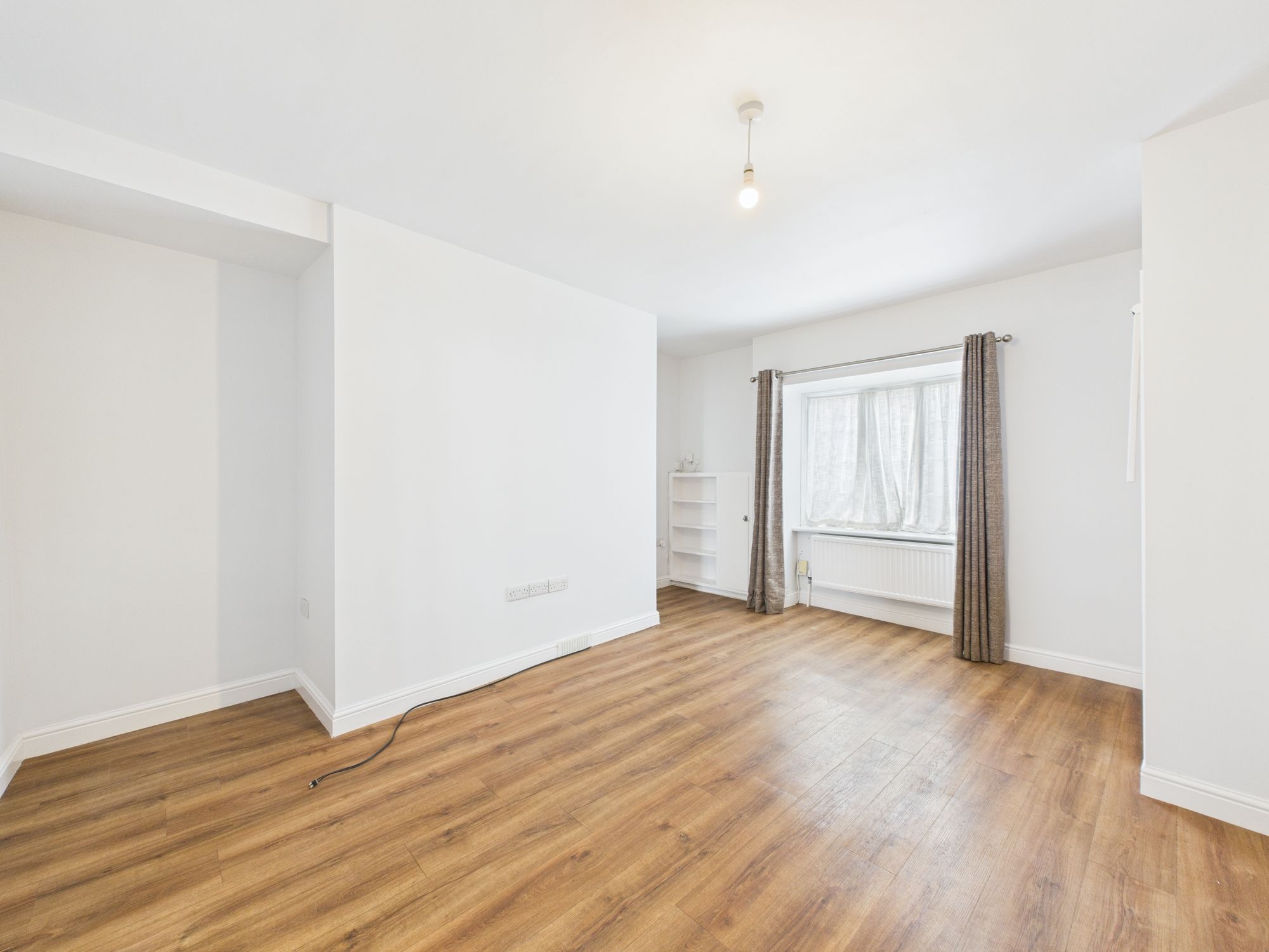 2 bed mid-terraced house to rent in High Street, Topsham, EX3  - Property Image 3