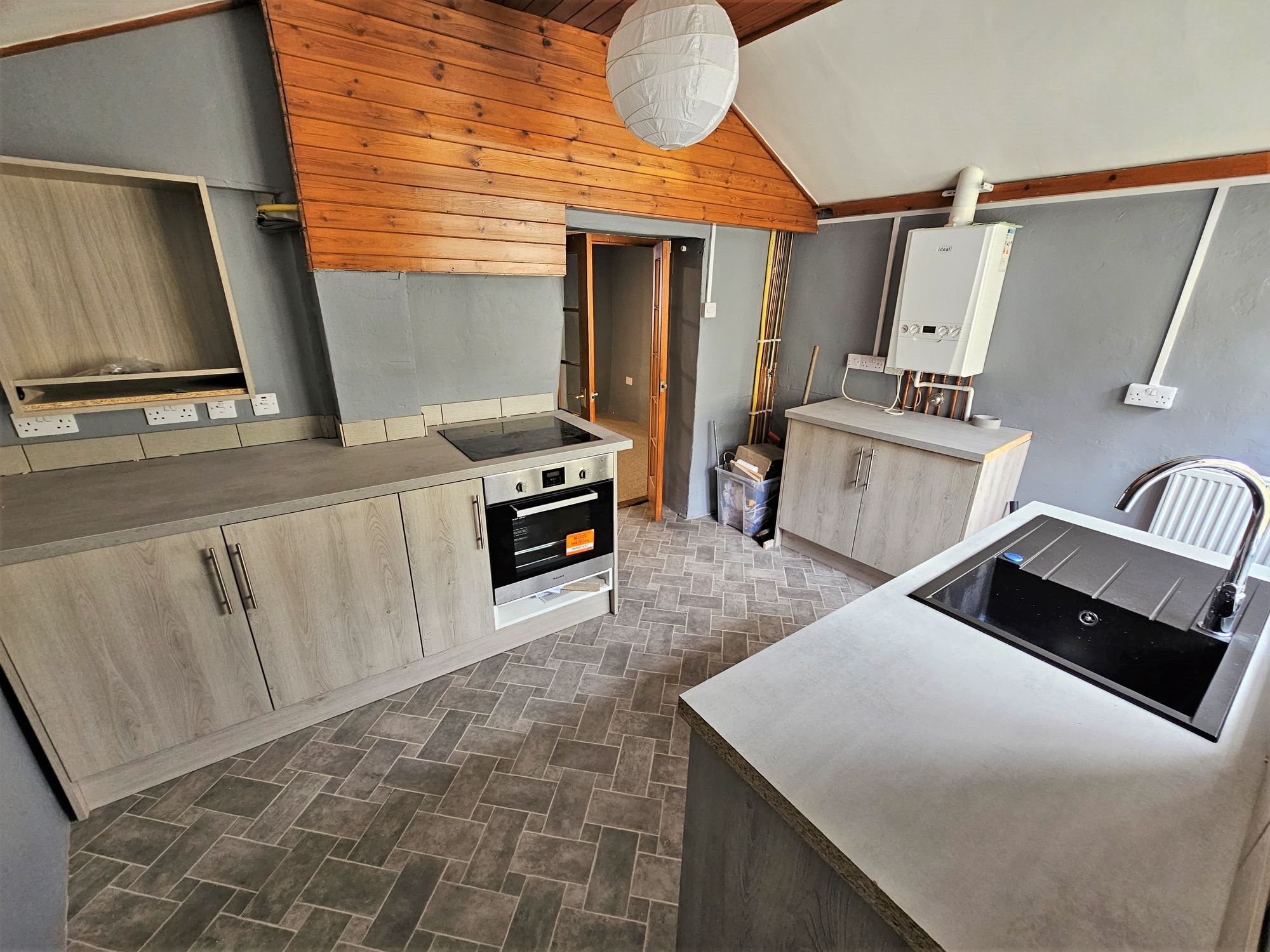 2 bed terraced house to rent in St. Thomas Hill, Launceston  - Property Image 2