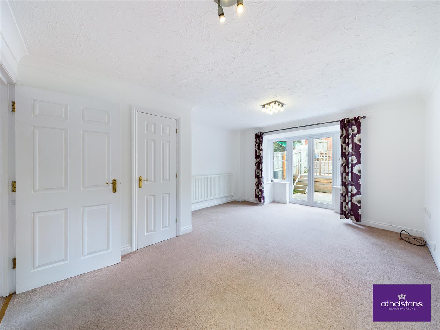 3 bed terraced house to rent in Lavender Road, Devon  - Property Image 3