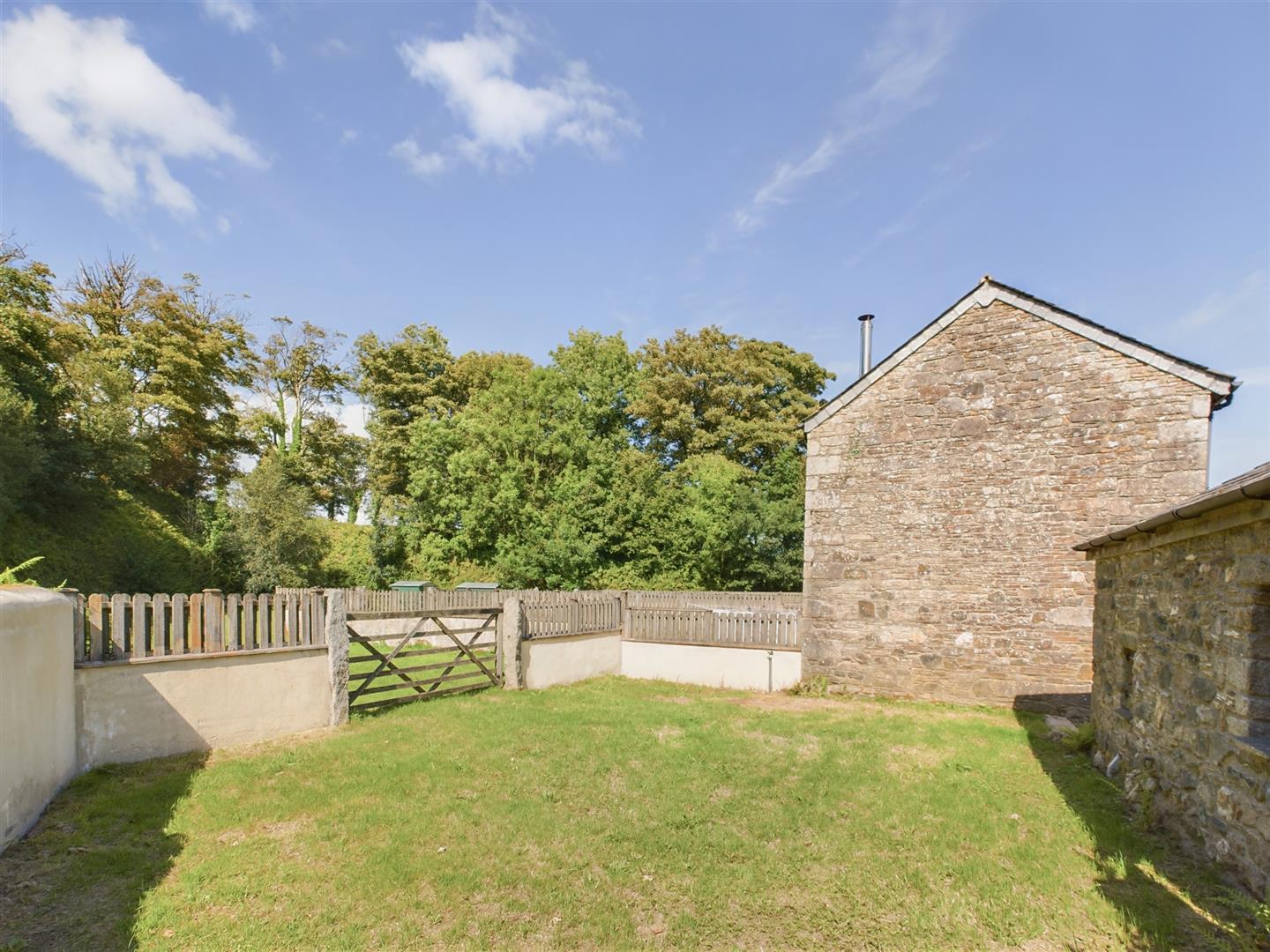 2 bed barn conversion to rent in Trebant Barns, Launceston  - Property Image 10