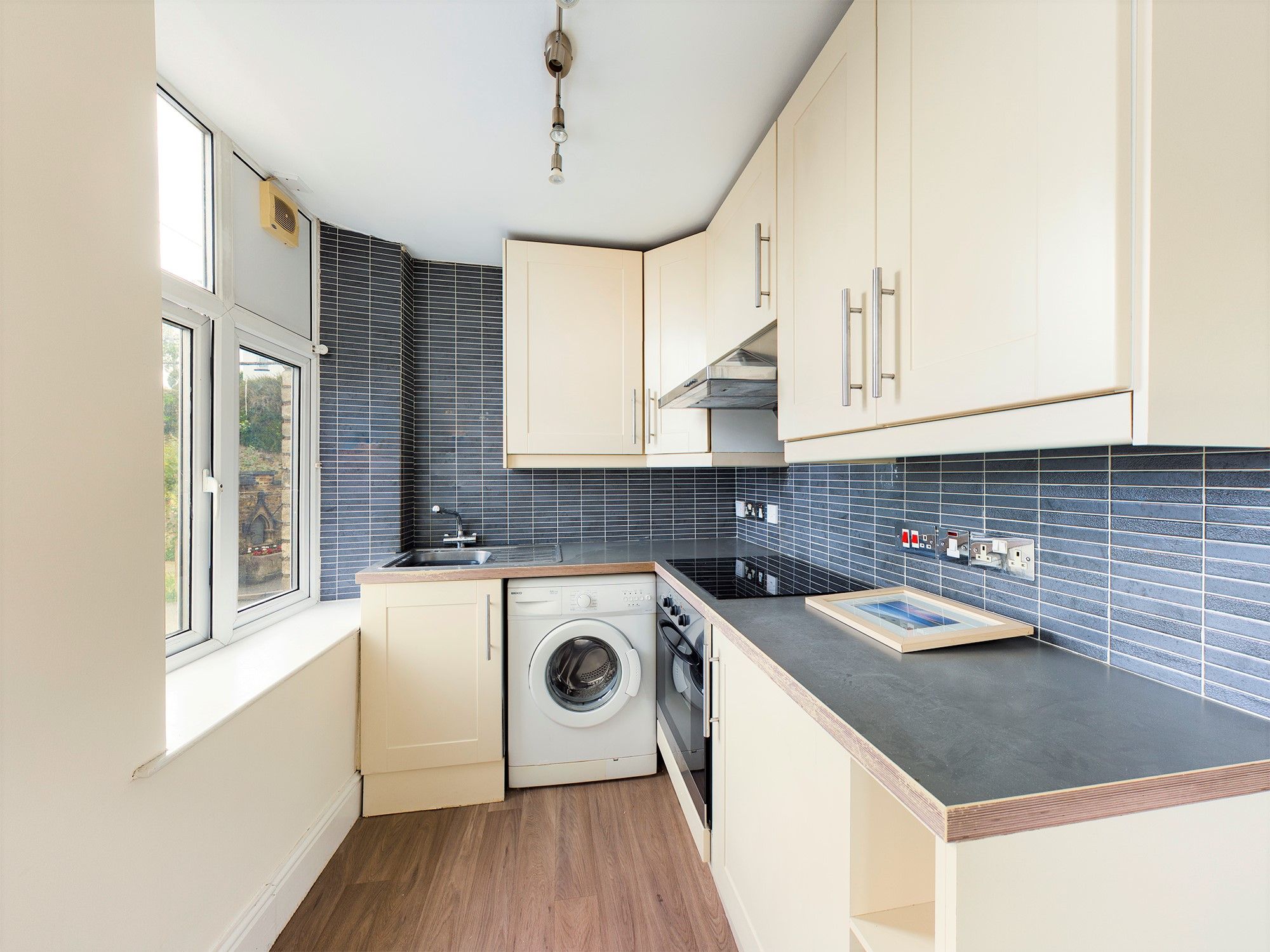 1 bed flat to rent in Race Hill, Launceston  - Property Image 1