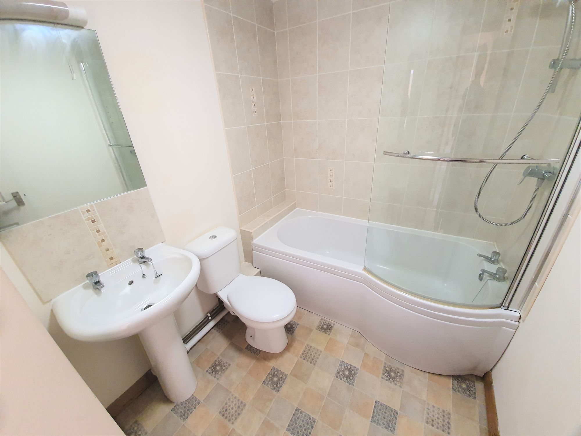 2 bed flat to rent in Chapel Park Gardens, Launceston  - Property Image 6