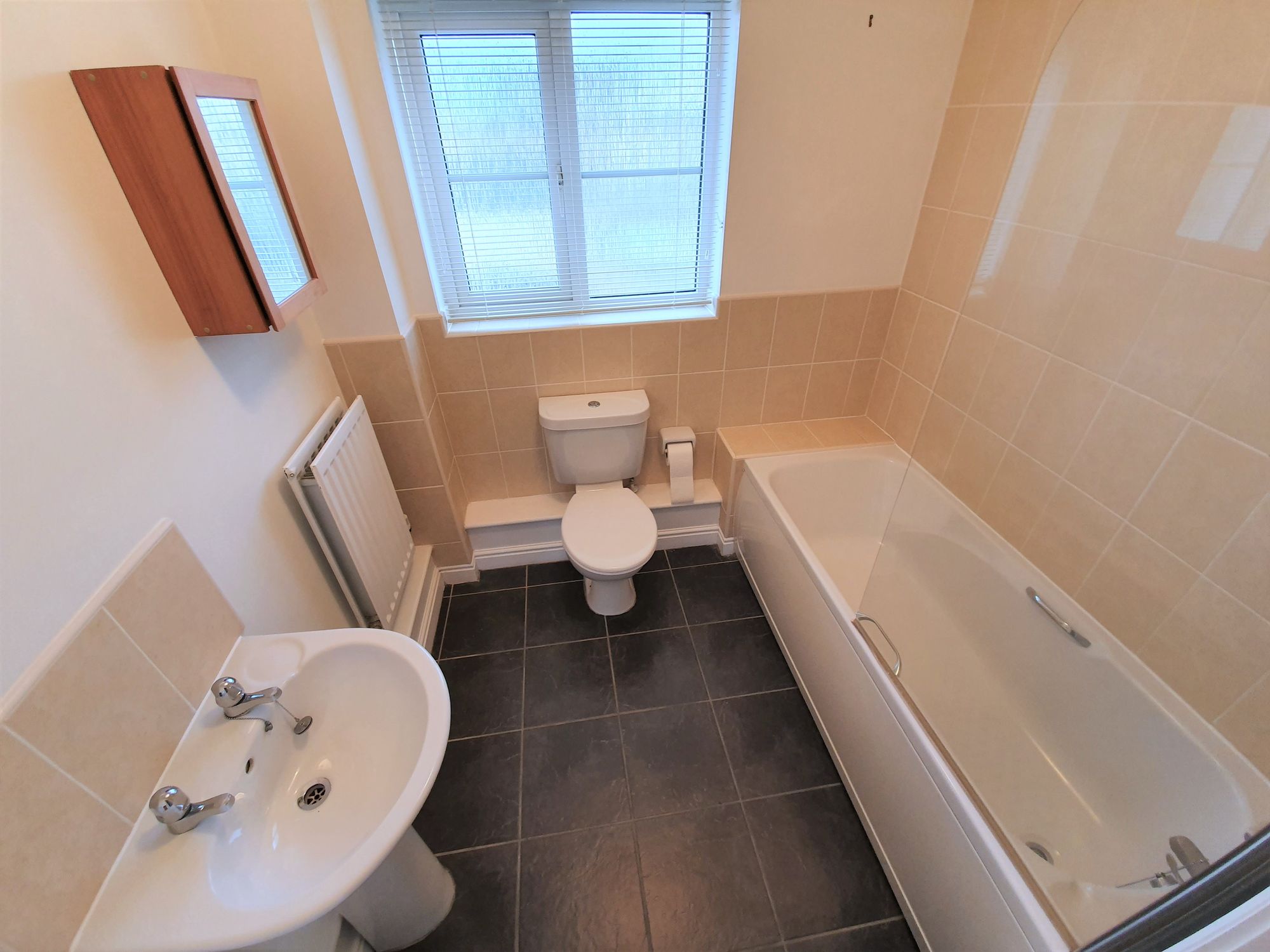 2 bed coach house to rent in Campion Close, Launceston  - Property Image 2