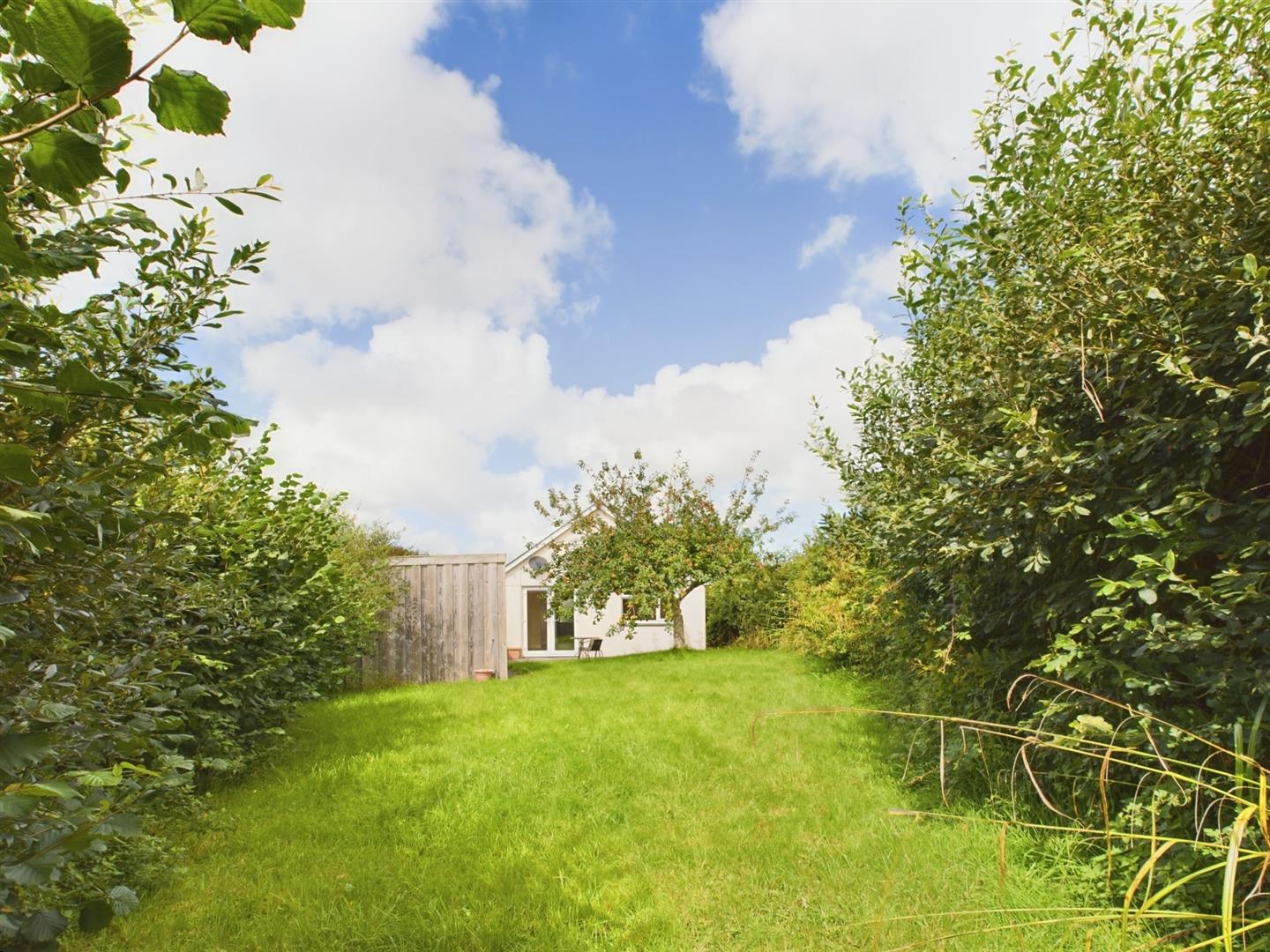 2 bed detached bungalow to rent, Launceston  - Property Image 11