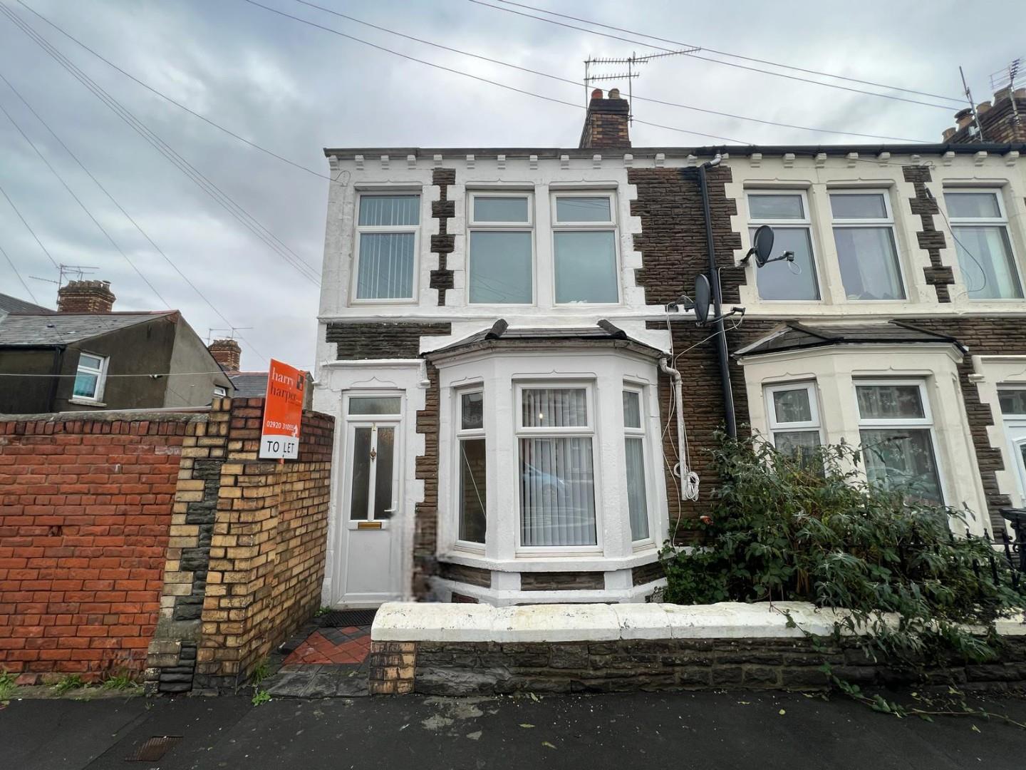 3 bed end of terrace house to rent  - Property Image 1